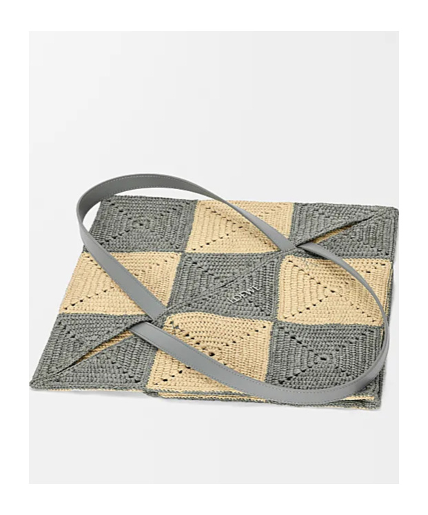 Loewe Puzzle Fold Diamond Xl Tote In Raffia In Nude