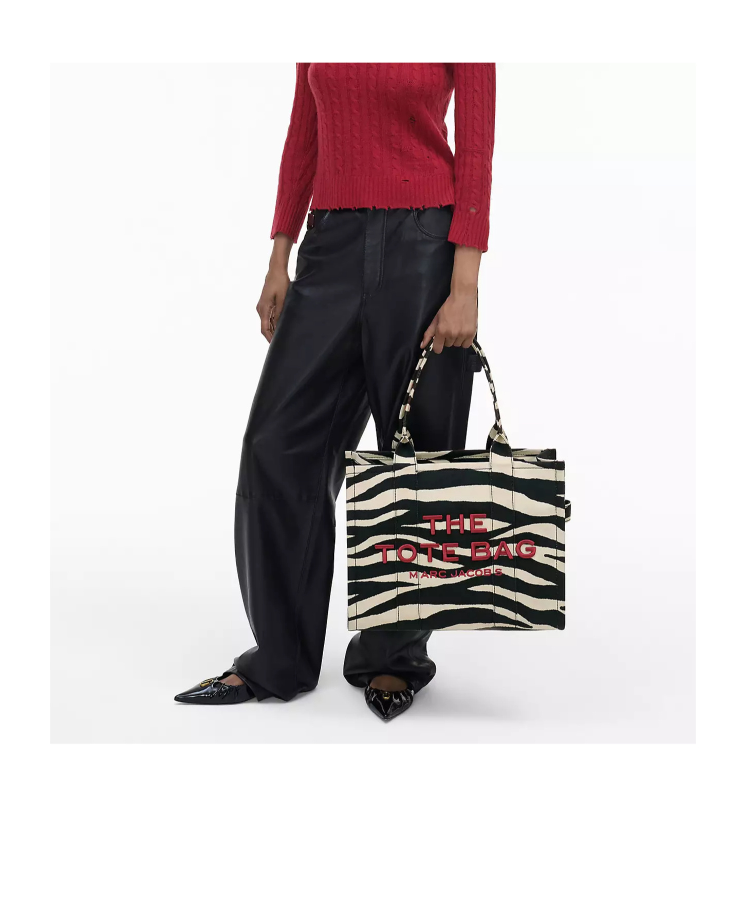 Marc Jacobs Zippered Shoulder Bag In Black