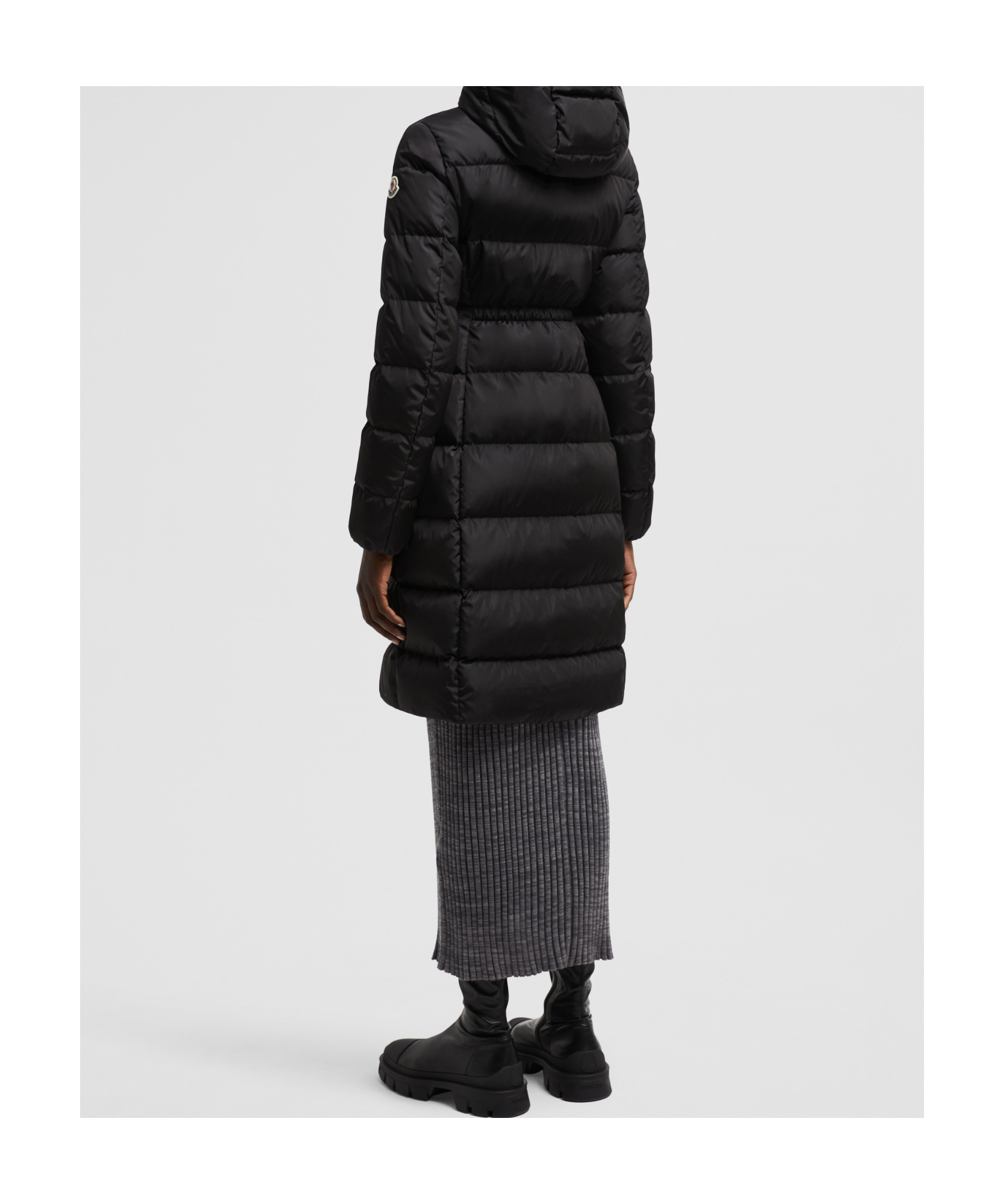 Moncler Doudoune Mi-longue À Capuche Suyen In Black