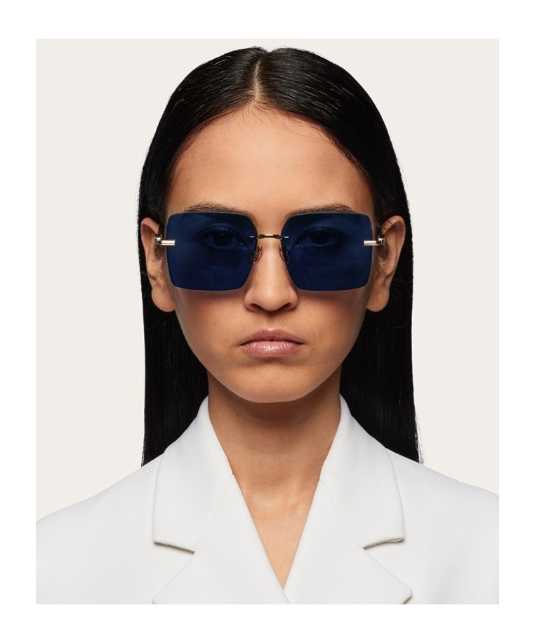 Ferragamo Prisma 60mm Rectangular Sunglasses In Blue