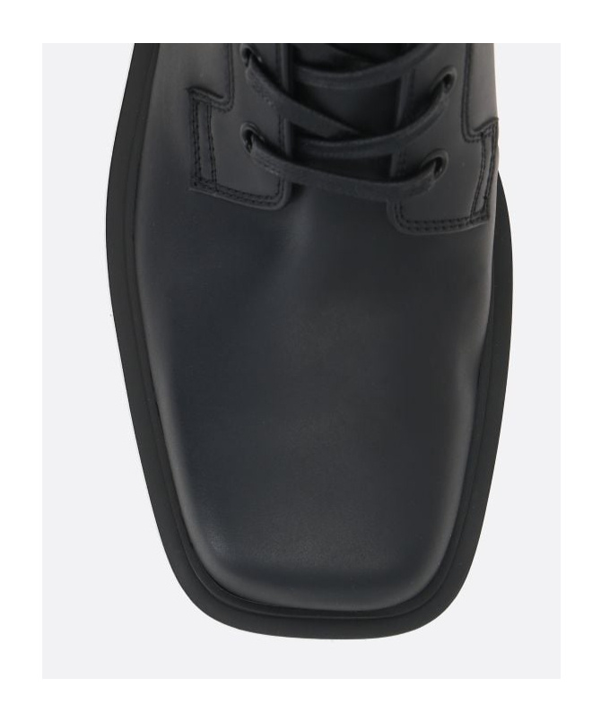 Gianvito Rossi Embroidered-logo Leather Boots In Black