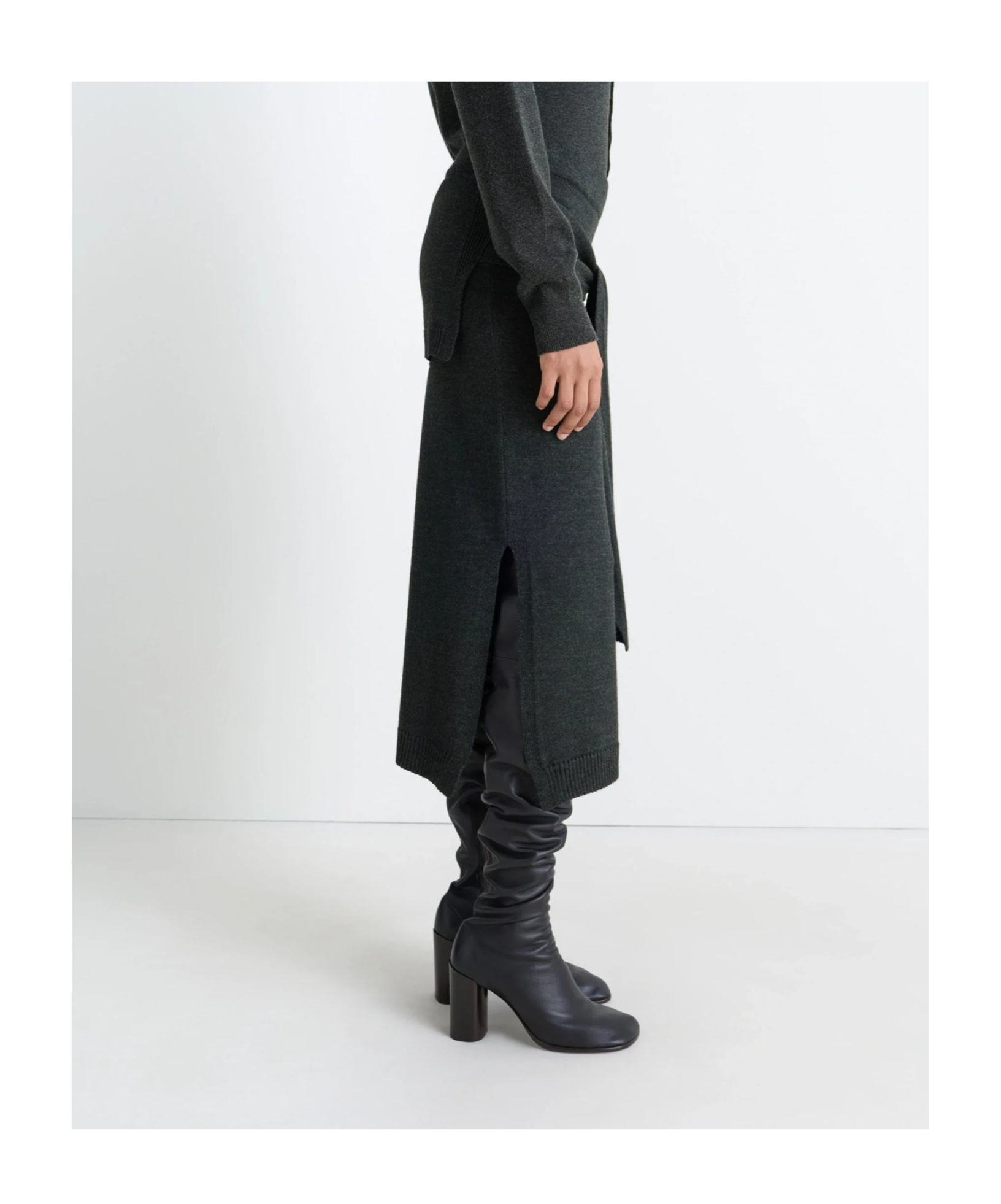 Lemaire Tie-around Ribbed Midi Skirt In Black