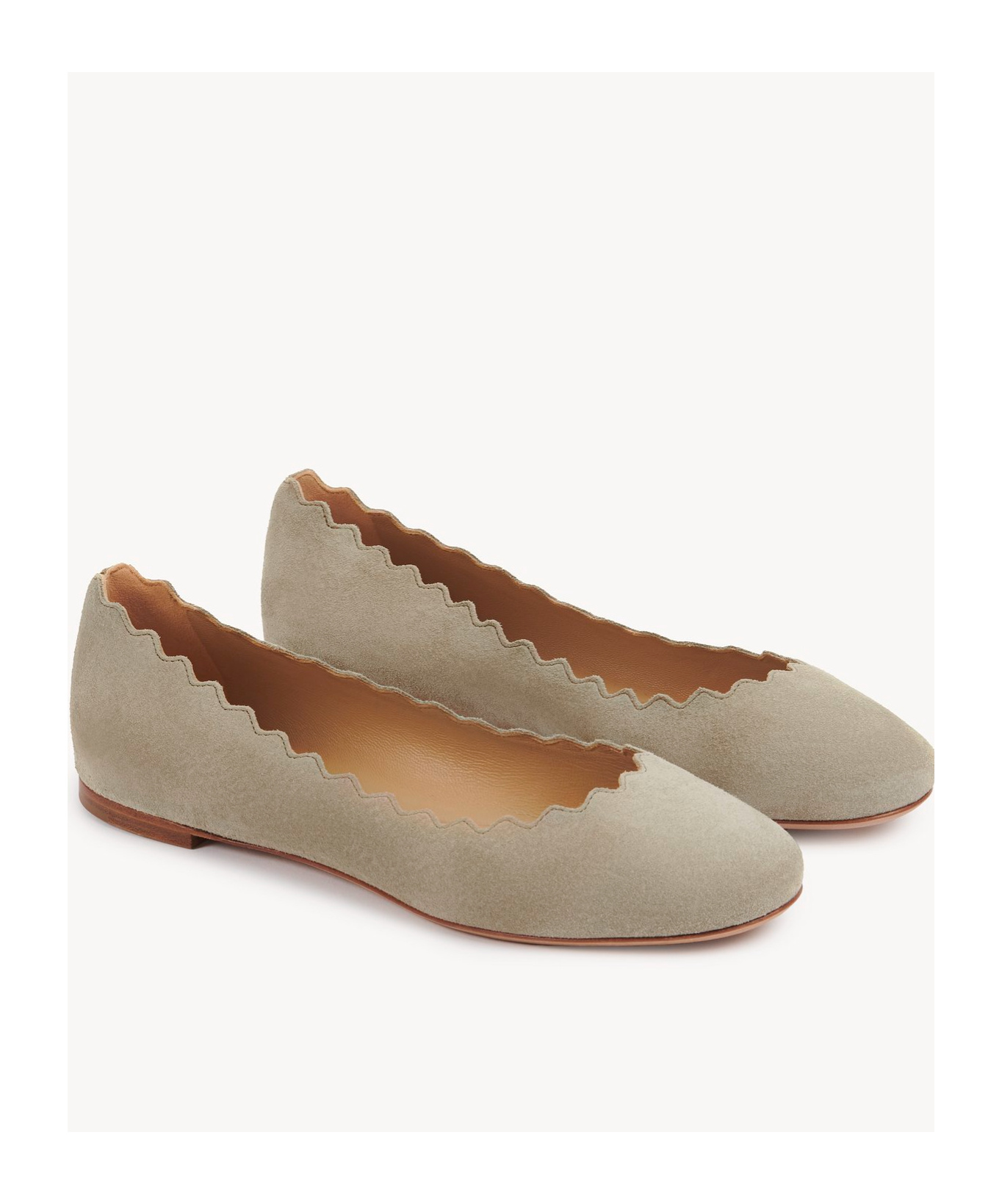 Chloé Scalloped Suede Ballet Flats In Nude