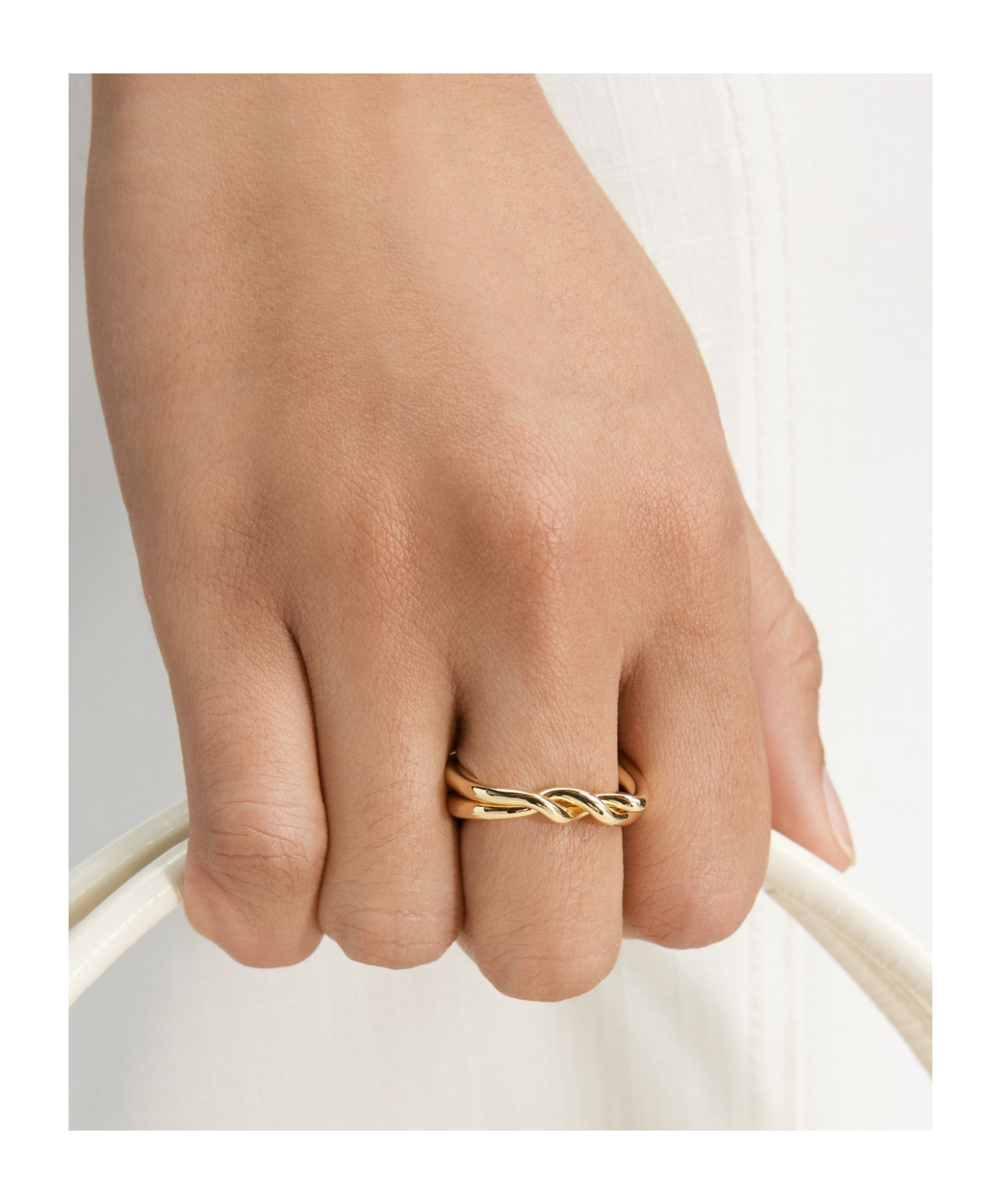 Jacquemus Twisted Ring In Yellow