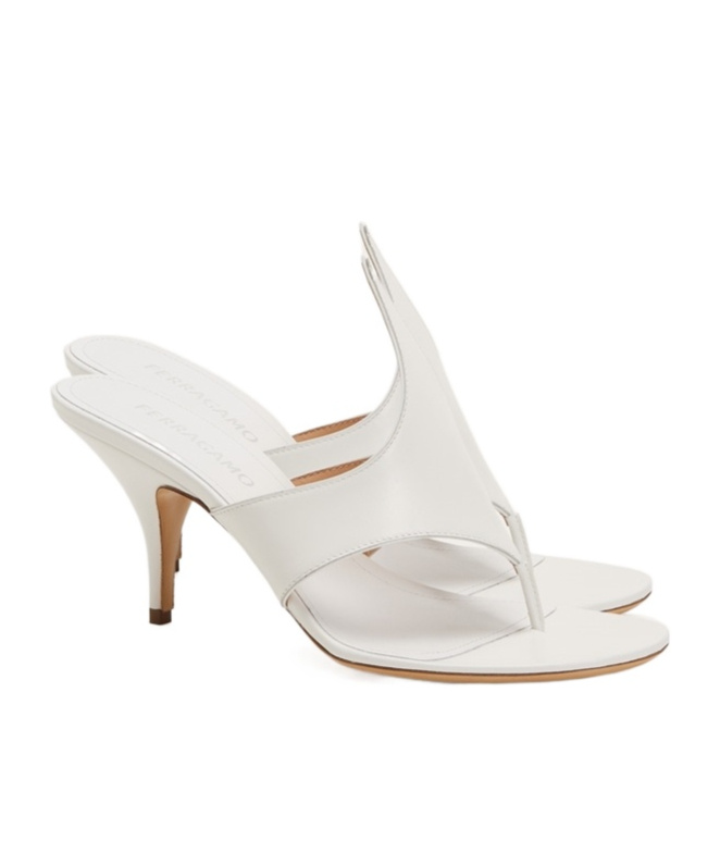 Ferragamo Lyrai Leather Mules In Neutral