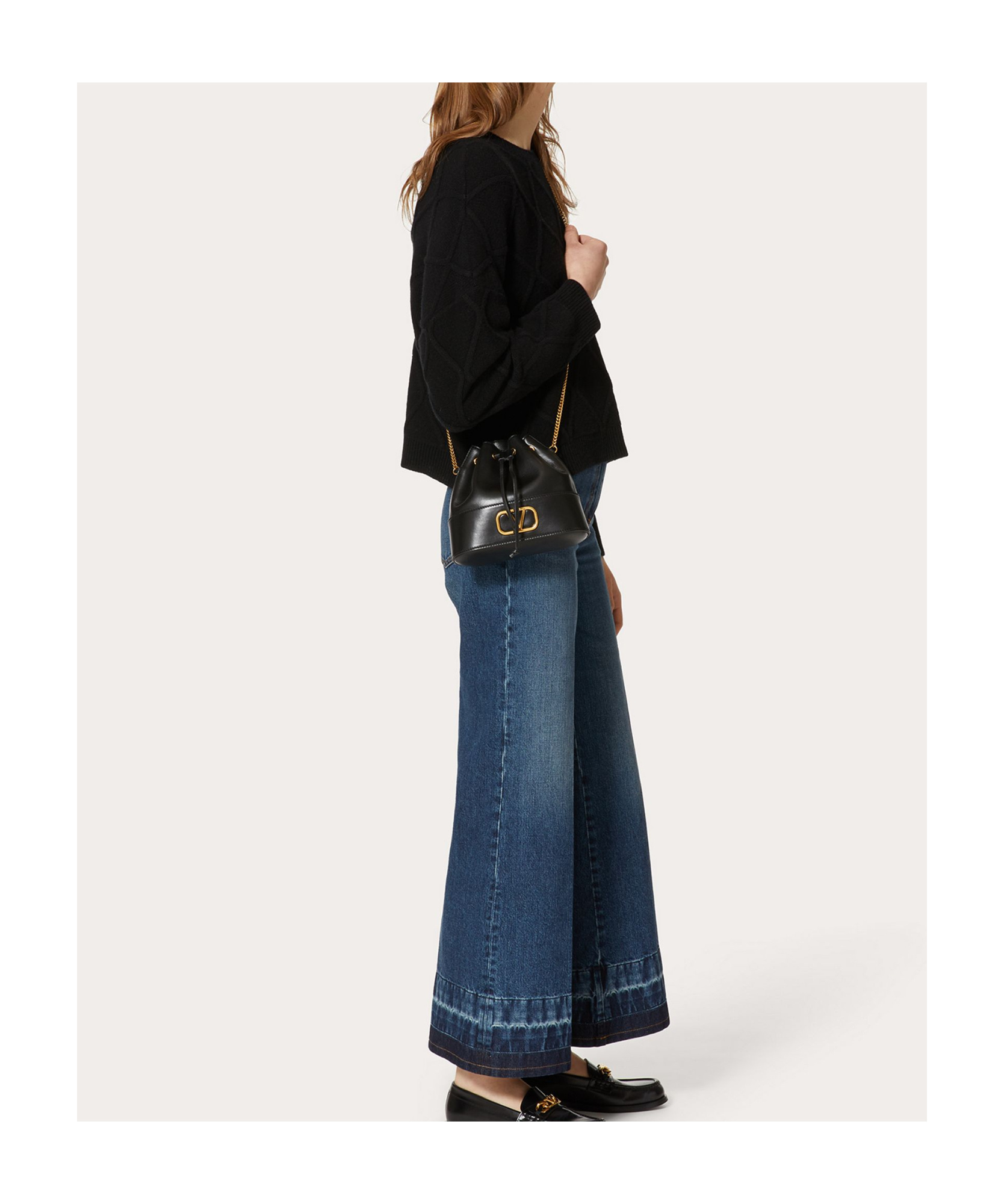 Valentino Chain-link Shoulder Strap Bucket Bag With Gold-tone Hardware In Black