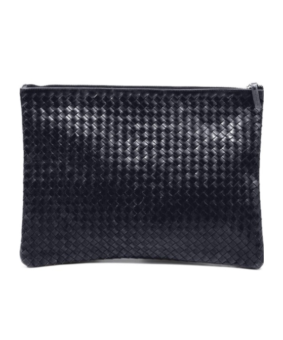 Dragon Diffusion Knitted Clutch In Black