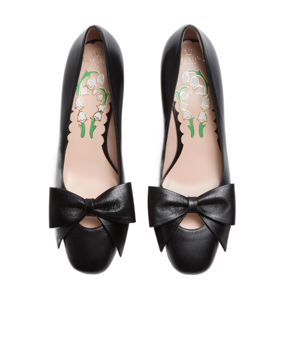 Shop Valentino Bowow Pump In Kidskin 45mm In Black