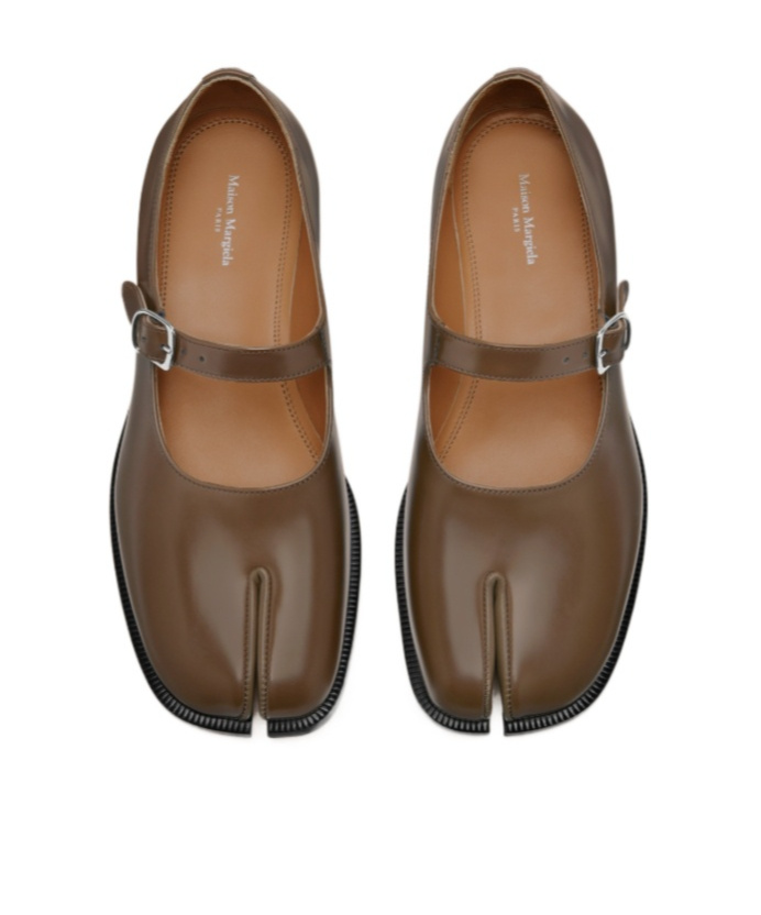Maison Margiela Tabi Mary-janes Woman Wood In Brown