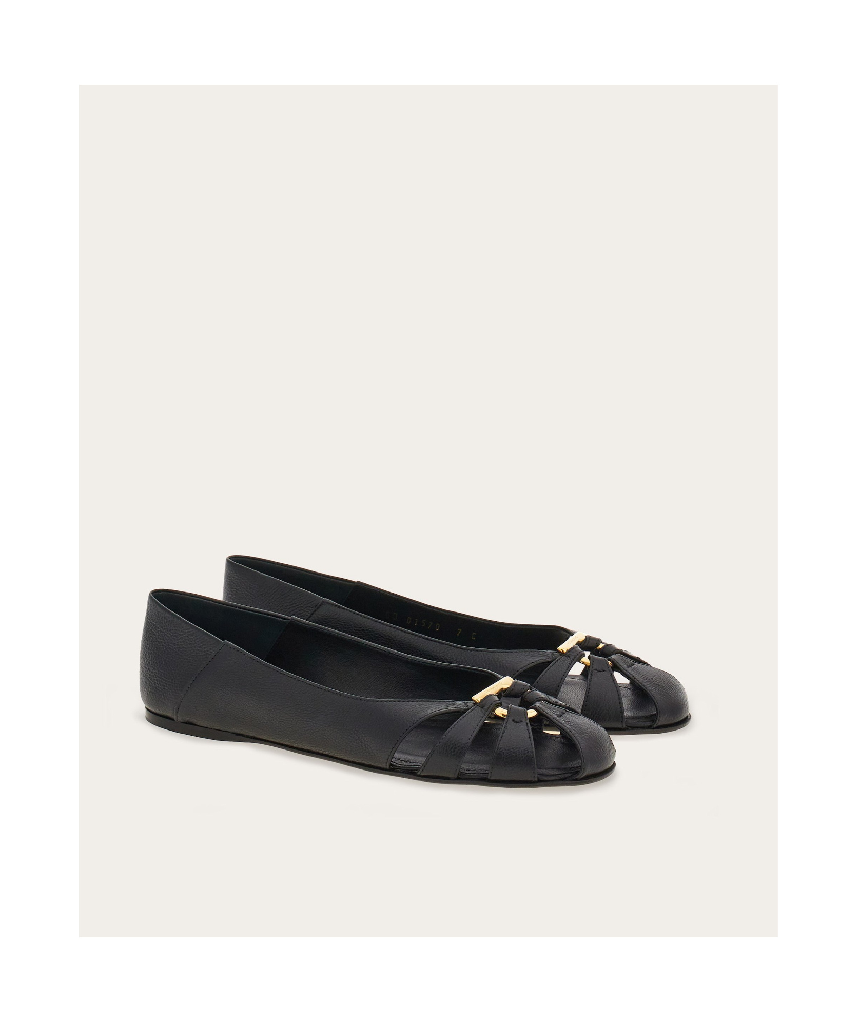 Ferragamo Gancini Ornament Flat Ballerina Shoes In Black