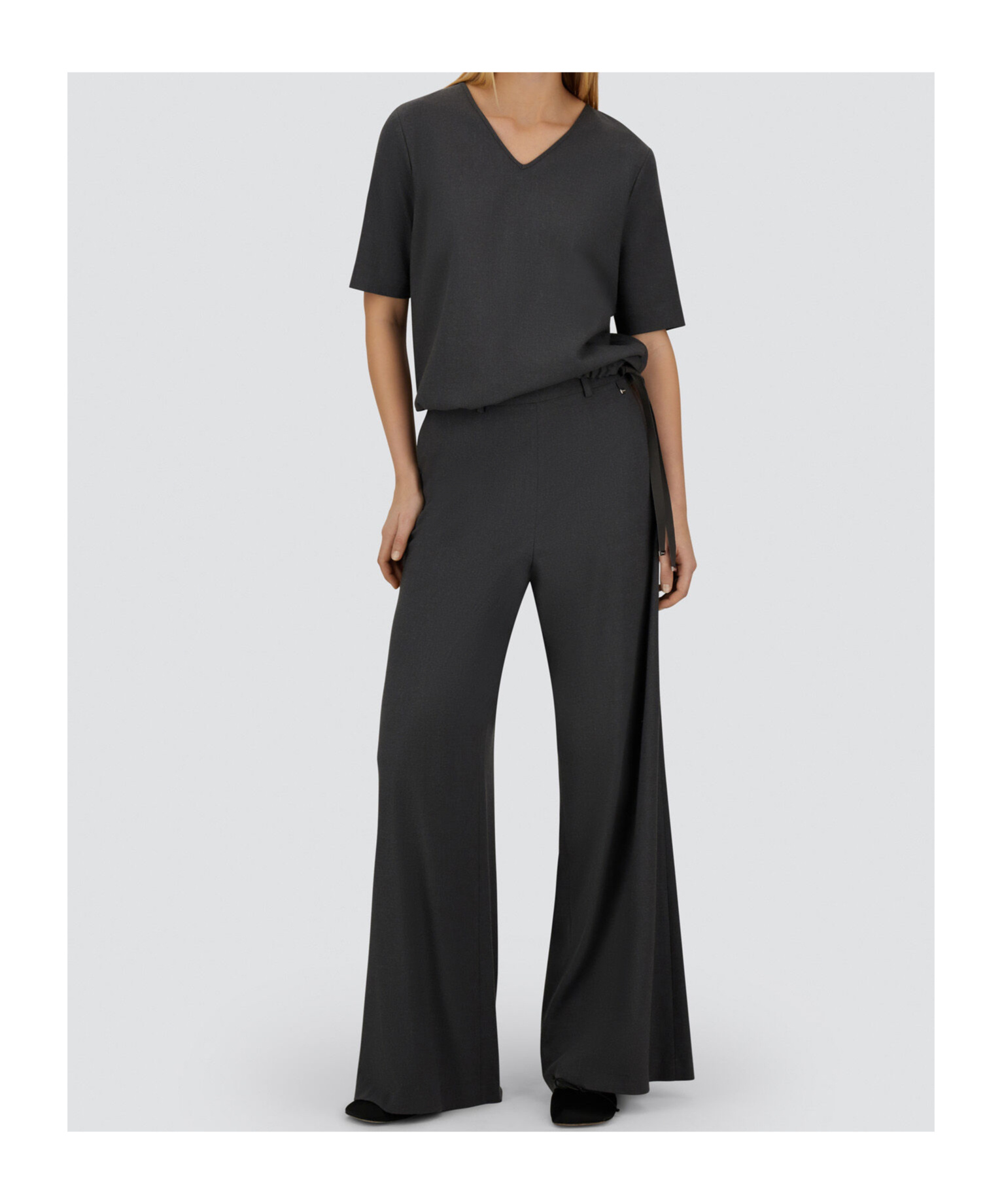 Herno Mc Top Anthracite V-neck Tied Waist In Black