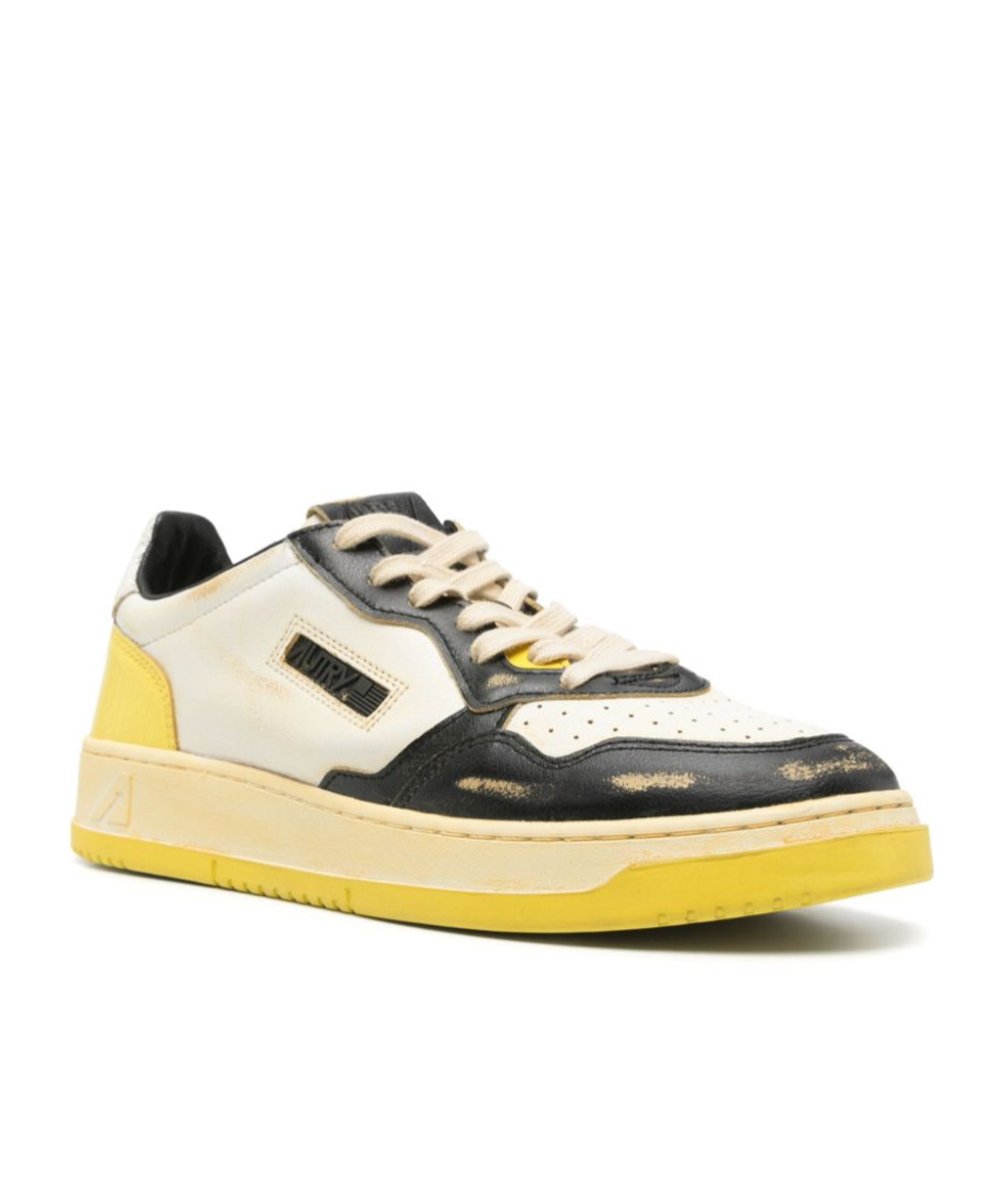 Autry Super Vintage Sneakers In Nude
