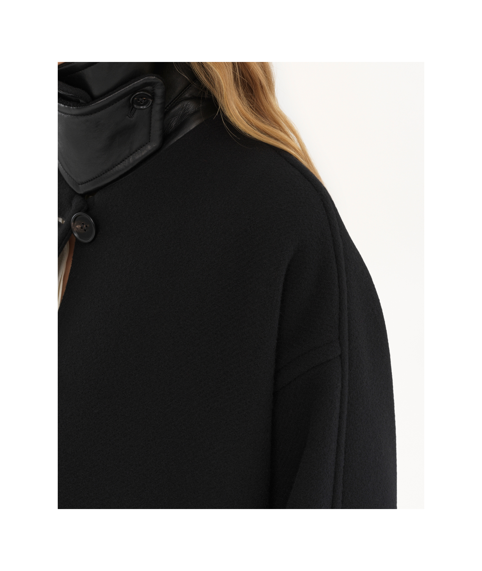Chloé Medium And Long Extra-large Medium And Long Wool Coat In Black