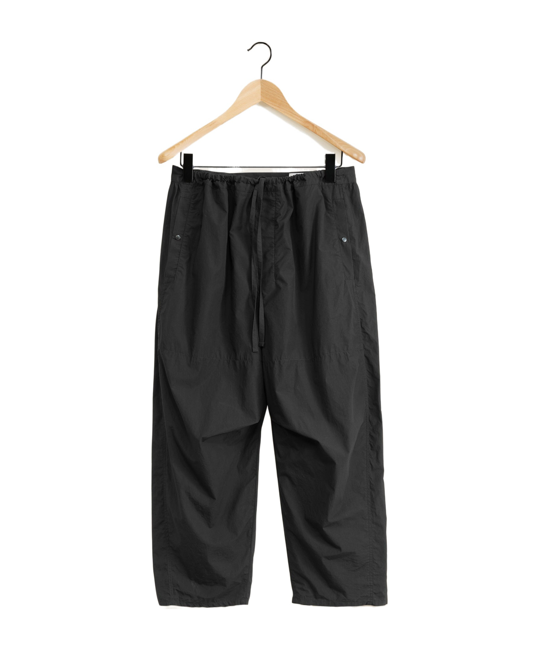 Lemaire Drawstring Tapered Leg Trousers In Black