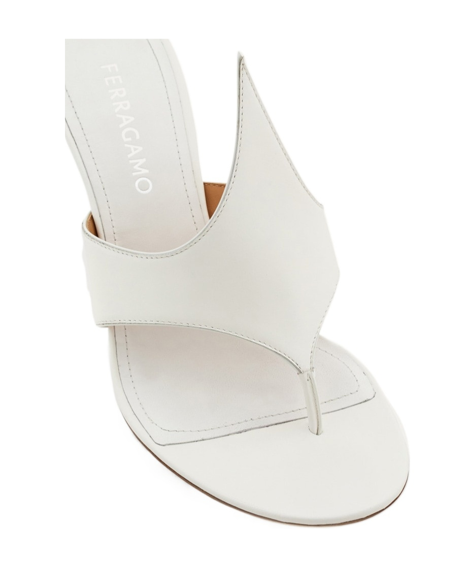 Ferragamo Lyrai Leather Mules In Neutral