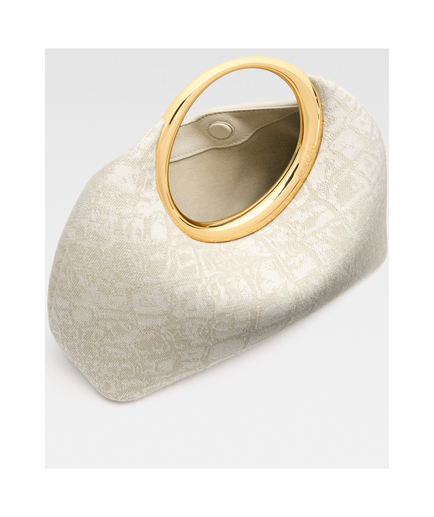 Jacquemus Mini Ring Handbag In Nude