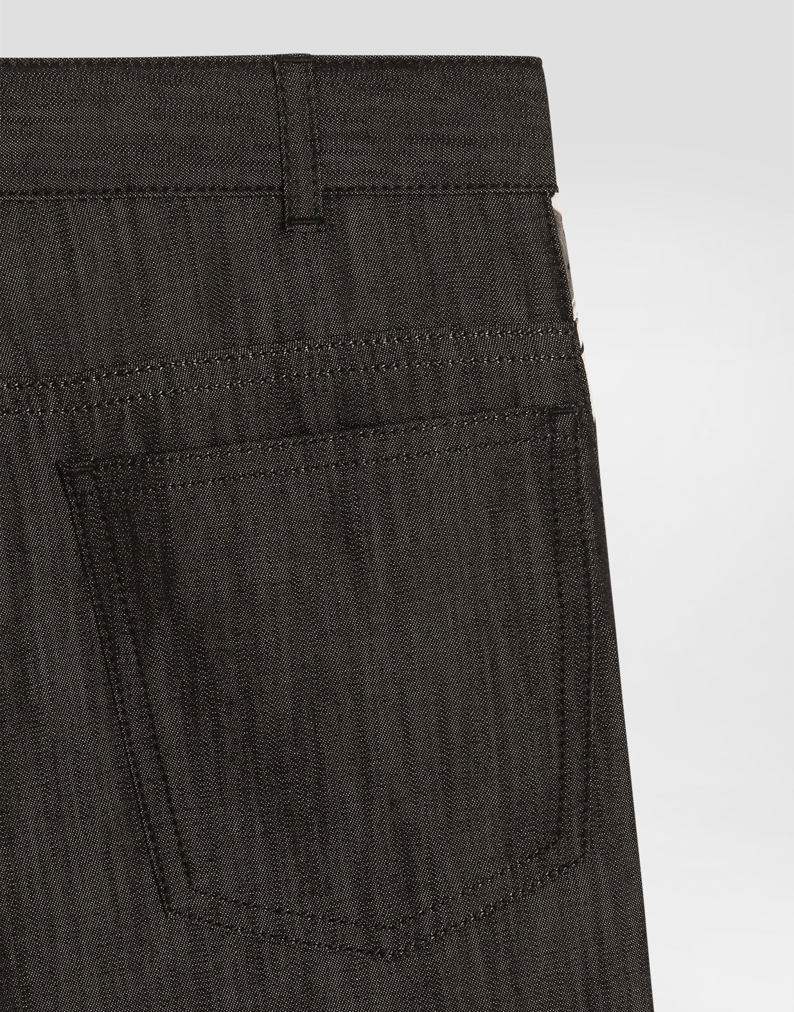 Dolce & Gabbana Maiolica-print Shorts In Black