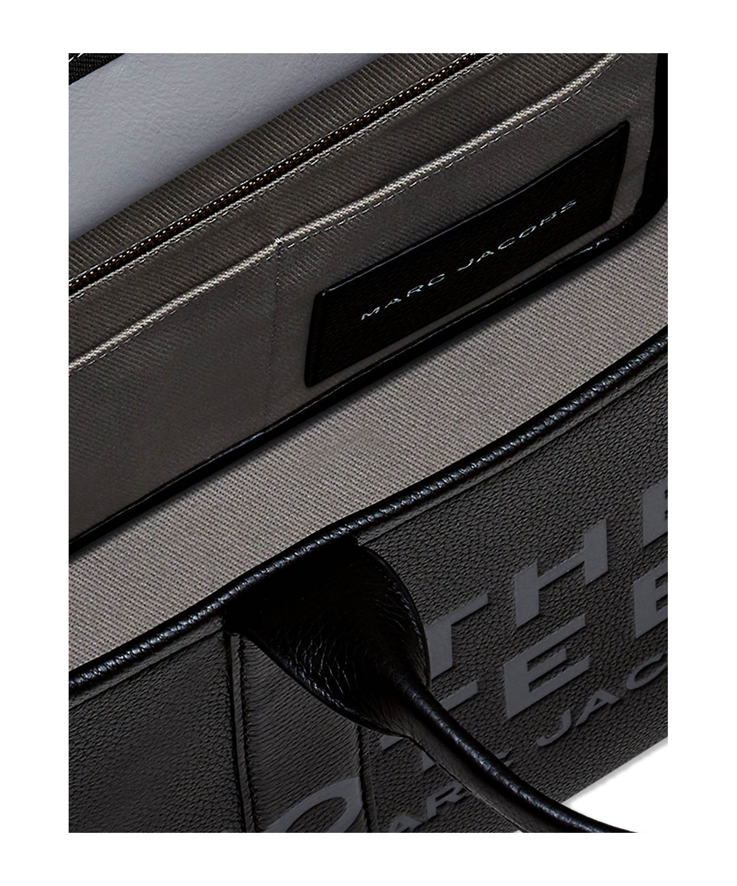Marc Jacobs Embossed Shoulder Bag In Black