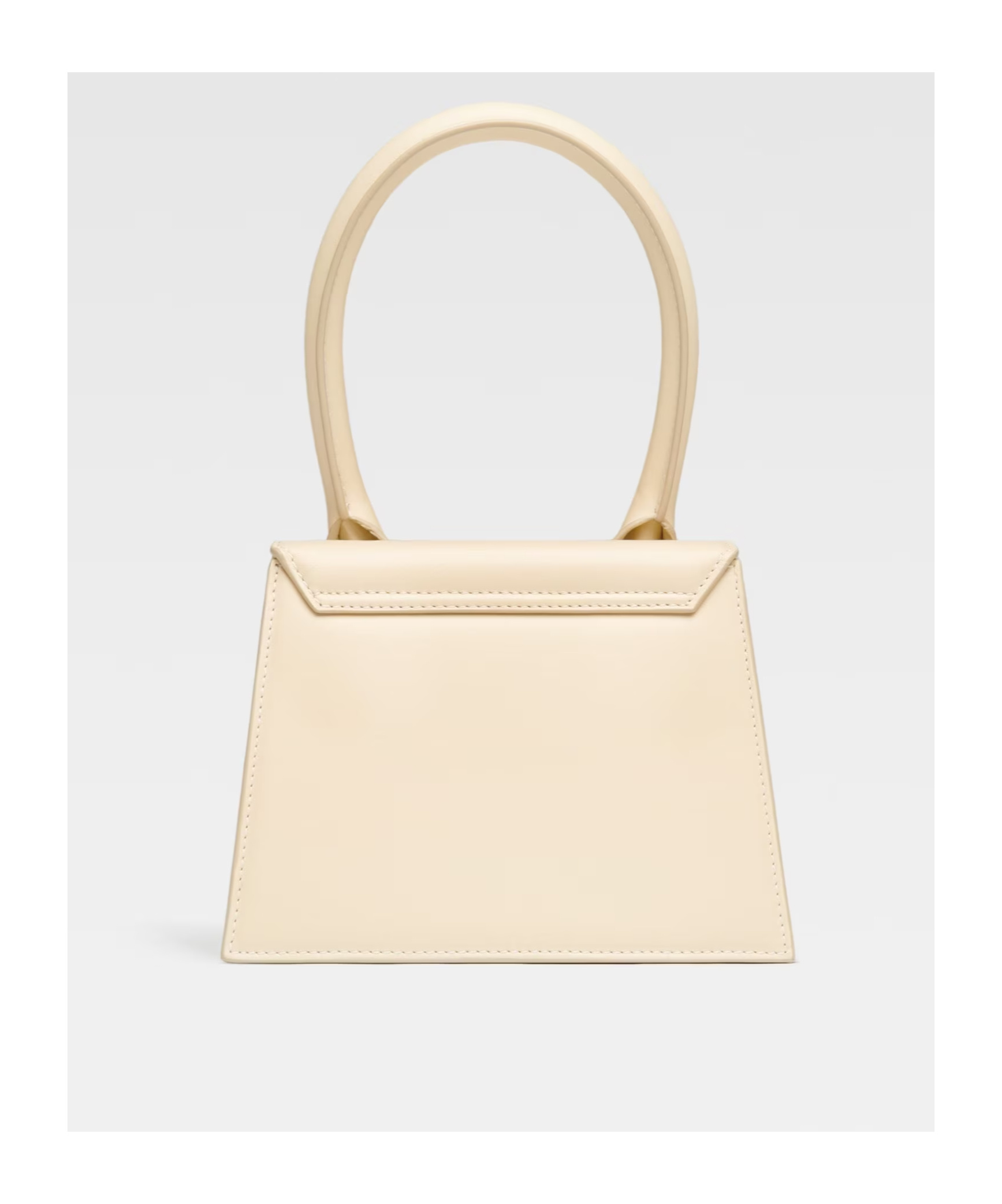 Jacquemus Le Chiquito Moyen Leather Handbag In Nude