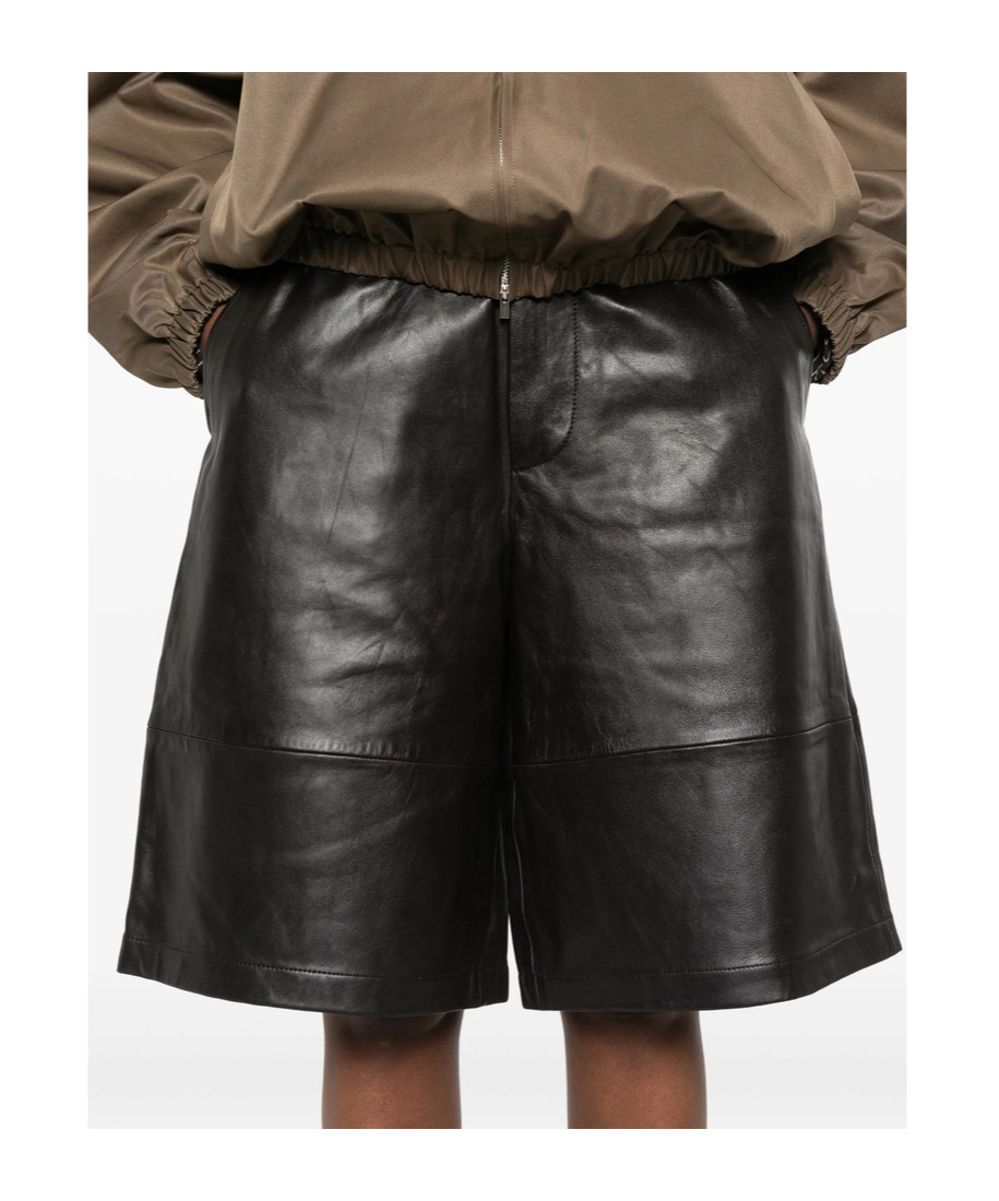 The Frankie Shop Belt Loop Shorts In Black