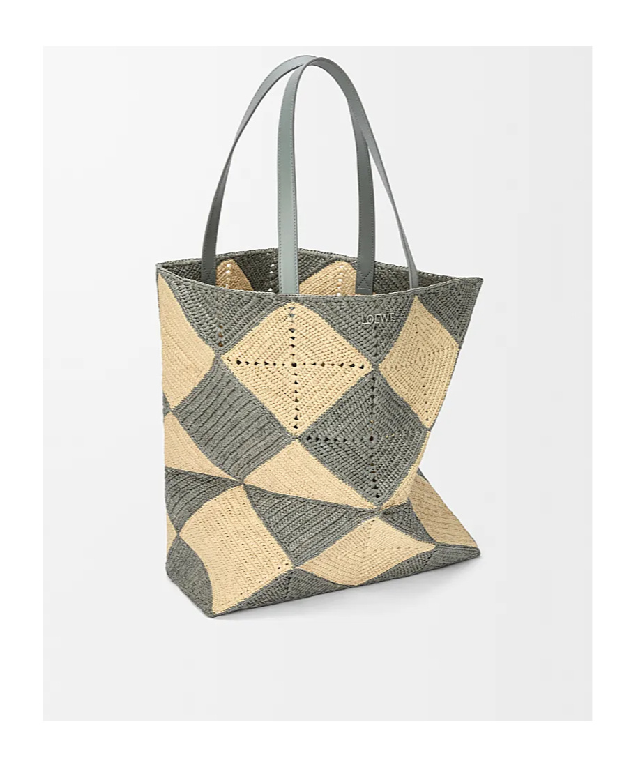 Loewe Puzzle Fold Diamond Xl Tote In Raffia In Nude
