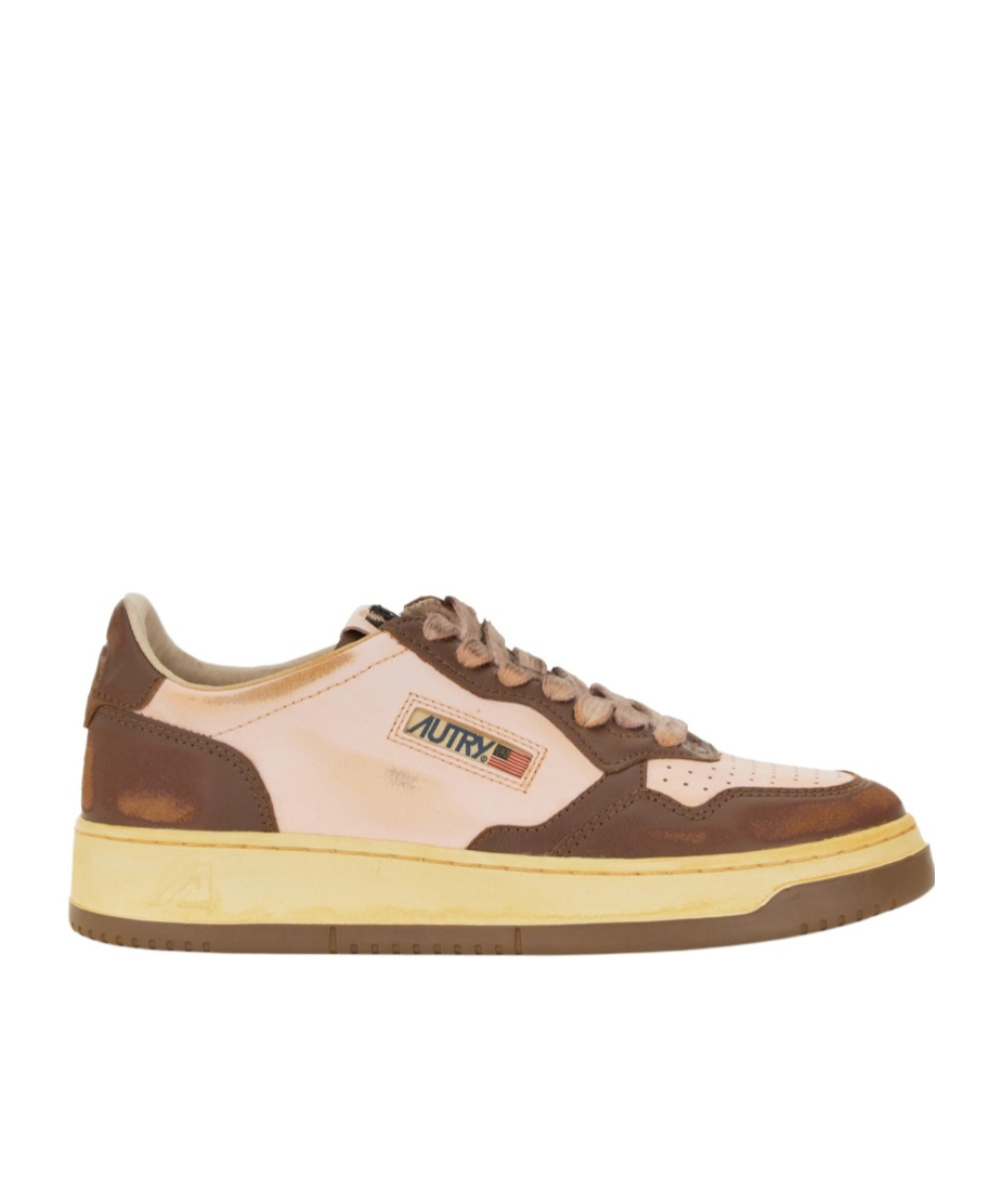 Autry Women's Super Vintage Sneaker In Nude