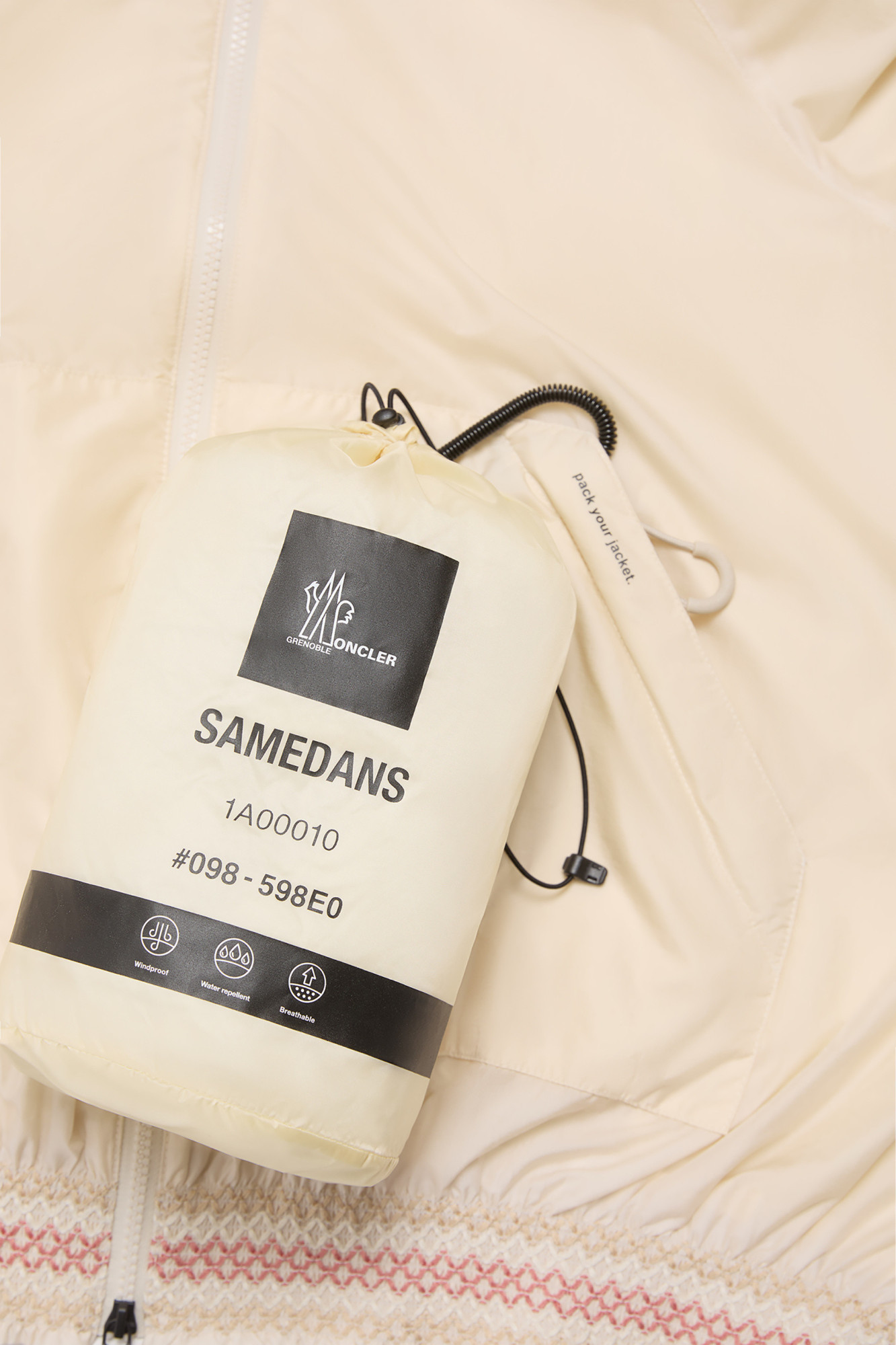 Moncler Samedans Packable Hooded Jacket In Neutral