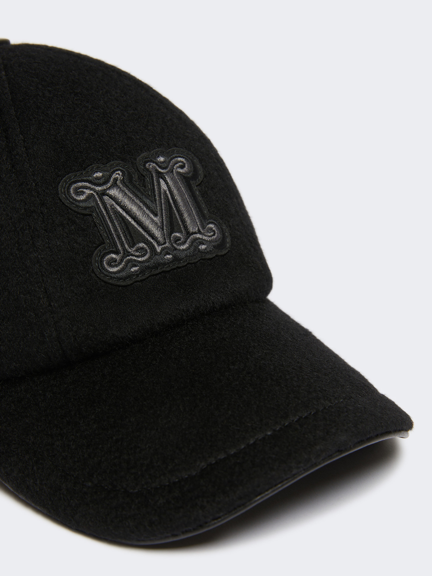 Max Mara 'curved Brim Six-panel Cap For Ventilation' In Black