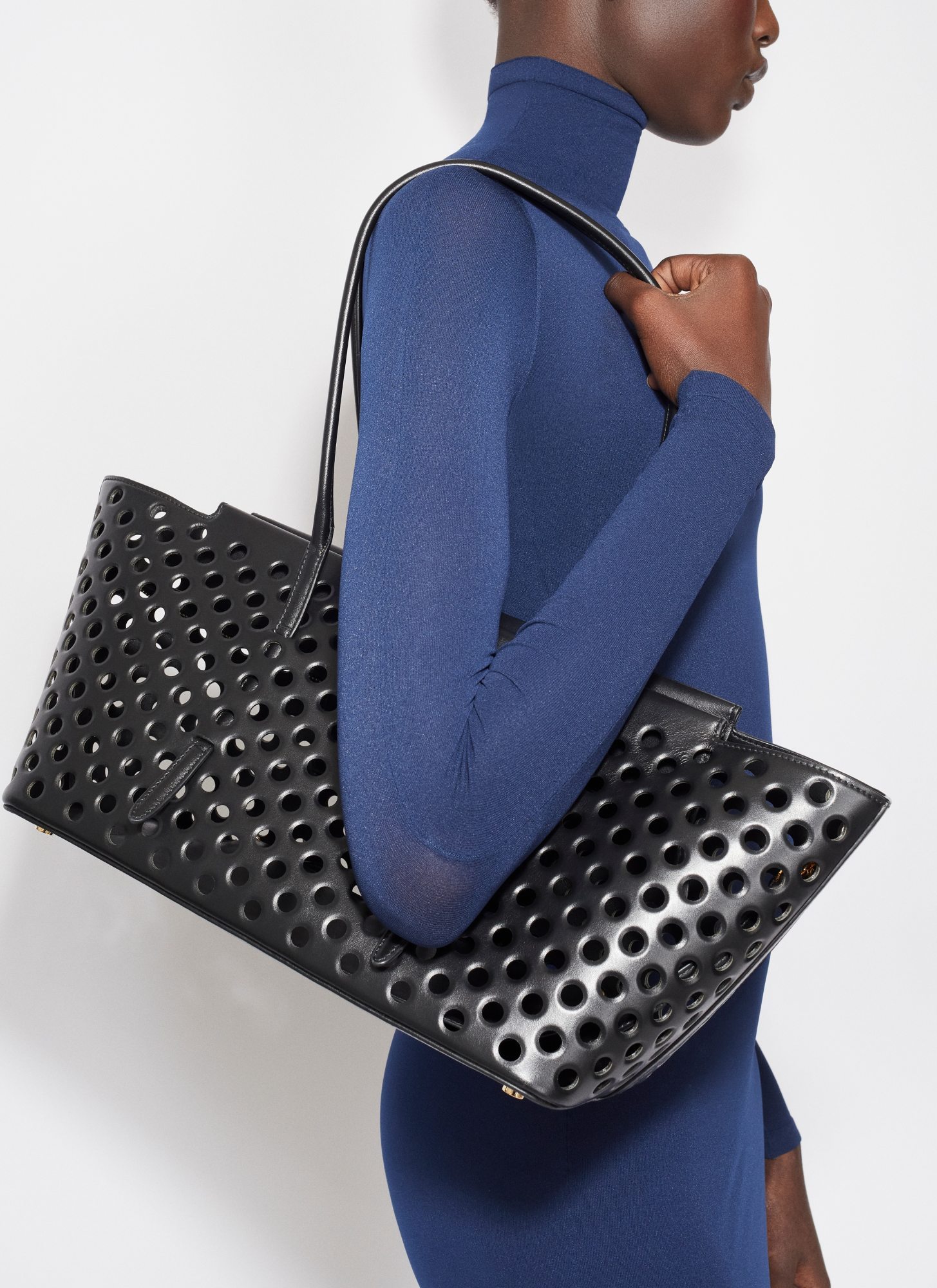 Alaïa Neo Mina 32 Piercing In Black
