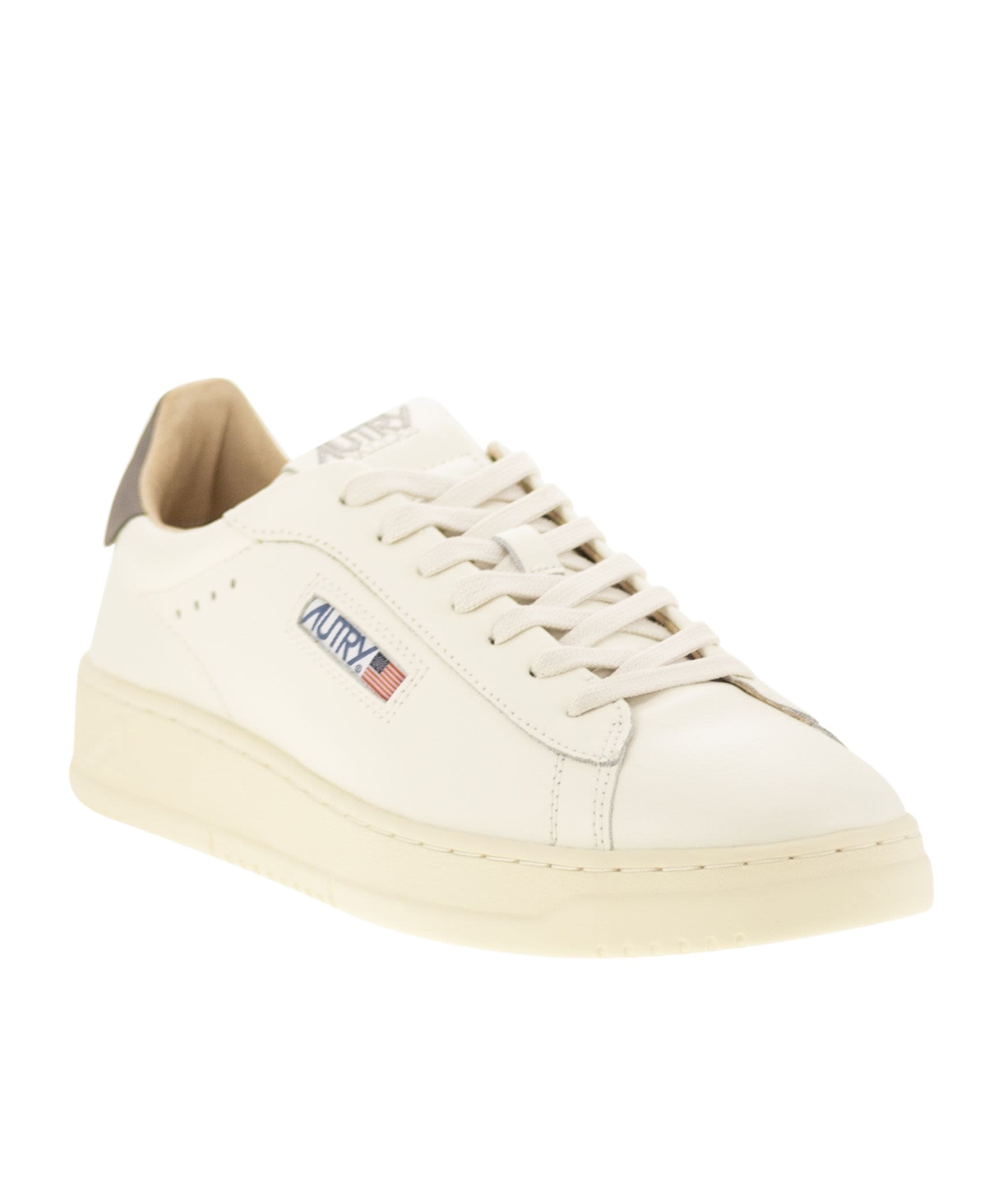 Autry Dallas Leather Sneakers