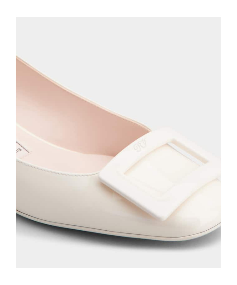 Roger Vivier Shiny Ballet Shoes In Off-white