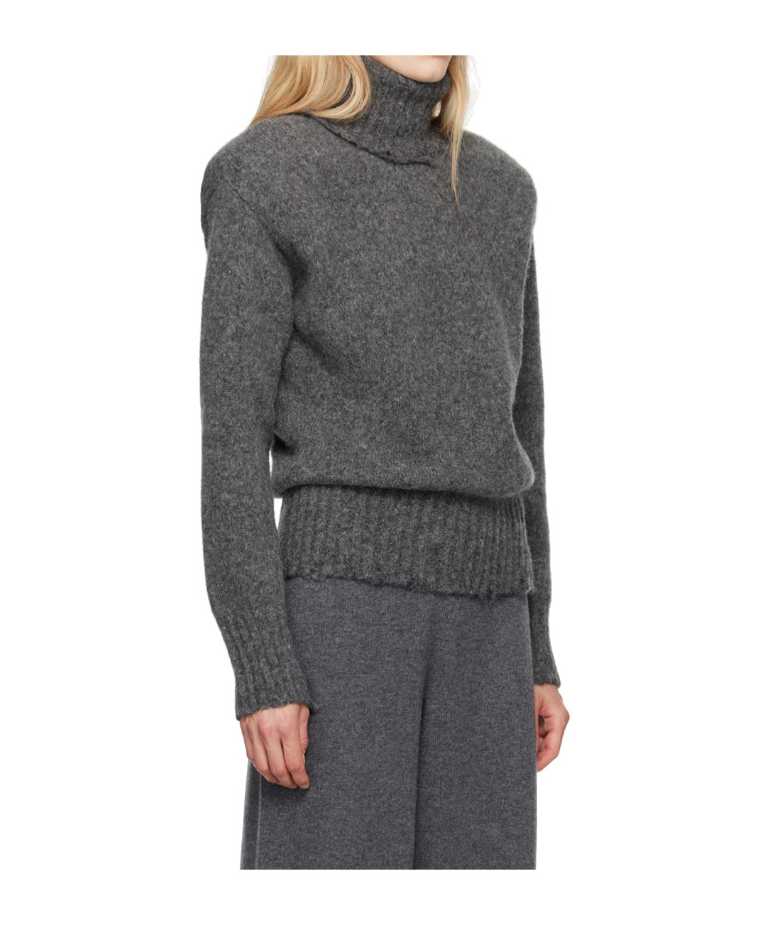 STELLA MCCARTNEY MAKE OLD TURTLENECK SWEATERS