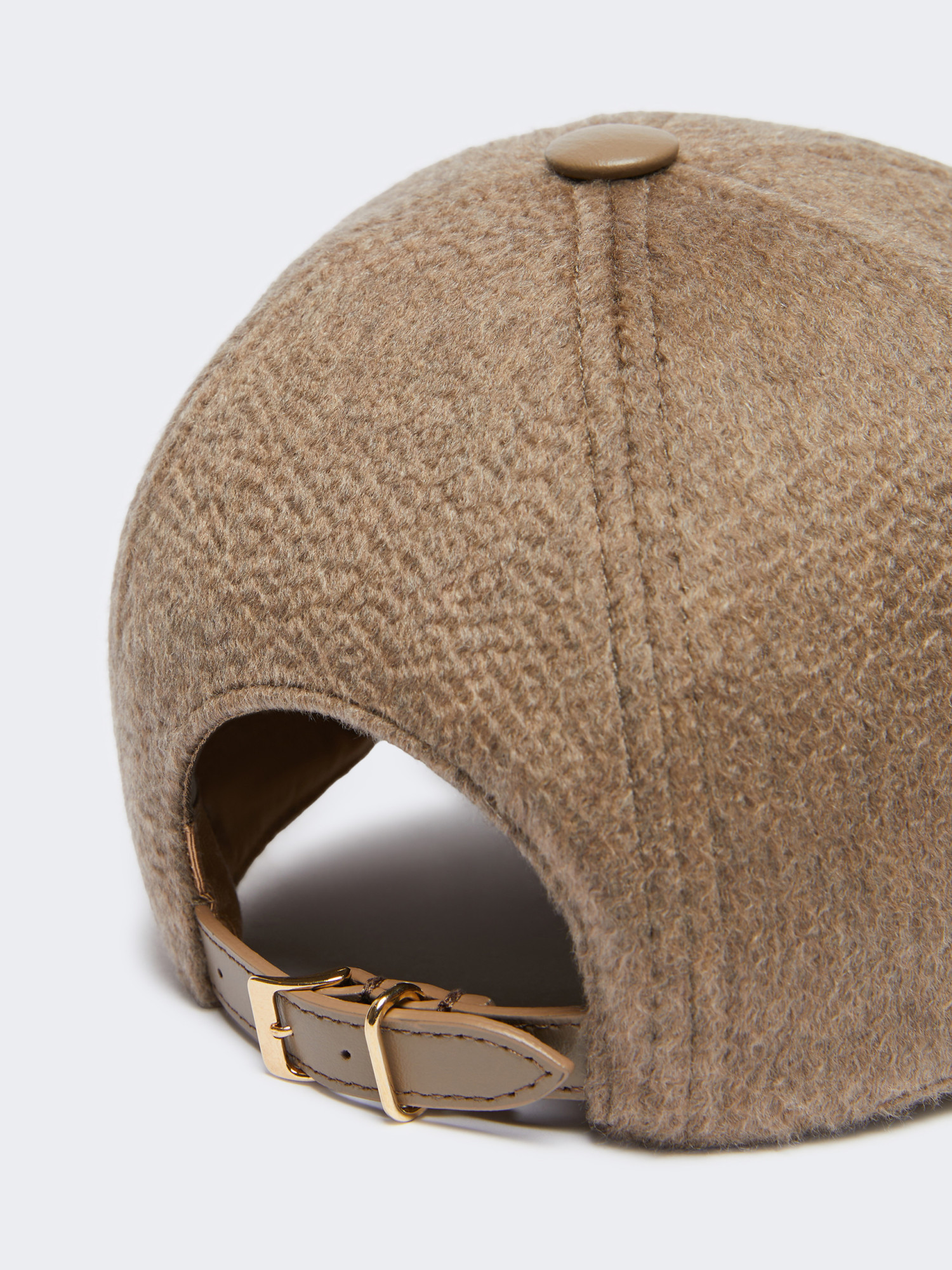 Max Mara Cashmere Hat In Burgundy