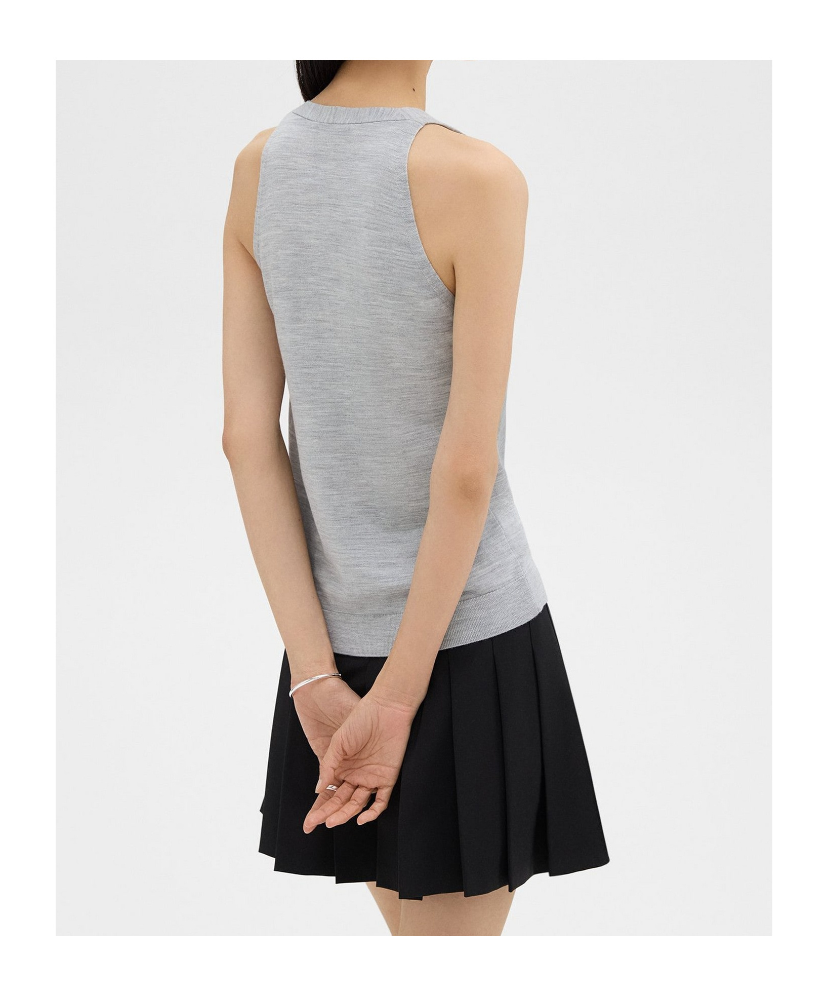 Theory V-neck Sleeveless Knitted Cardigan In Gray