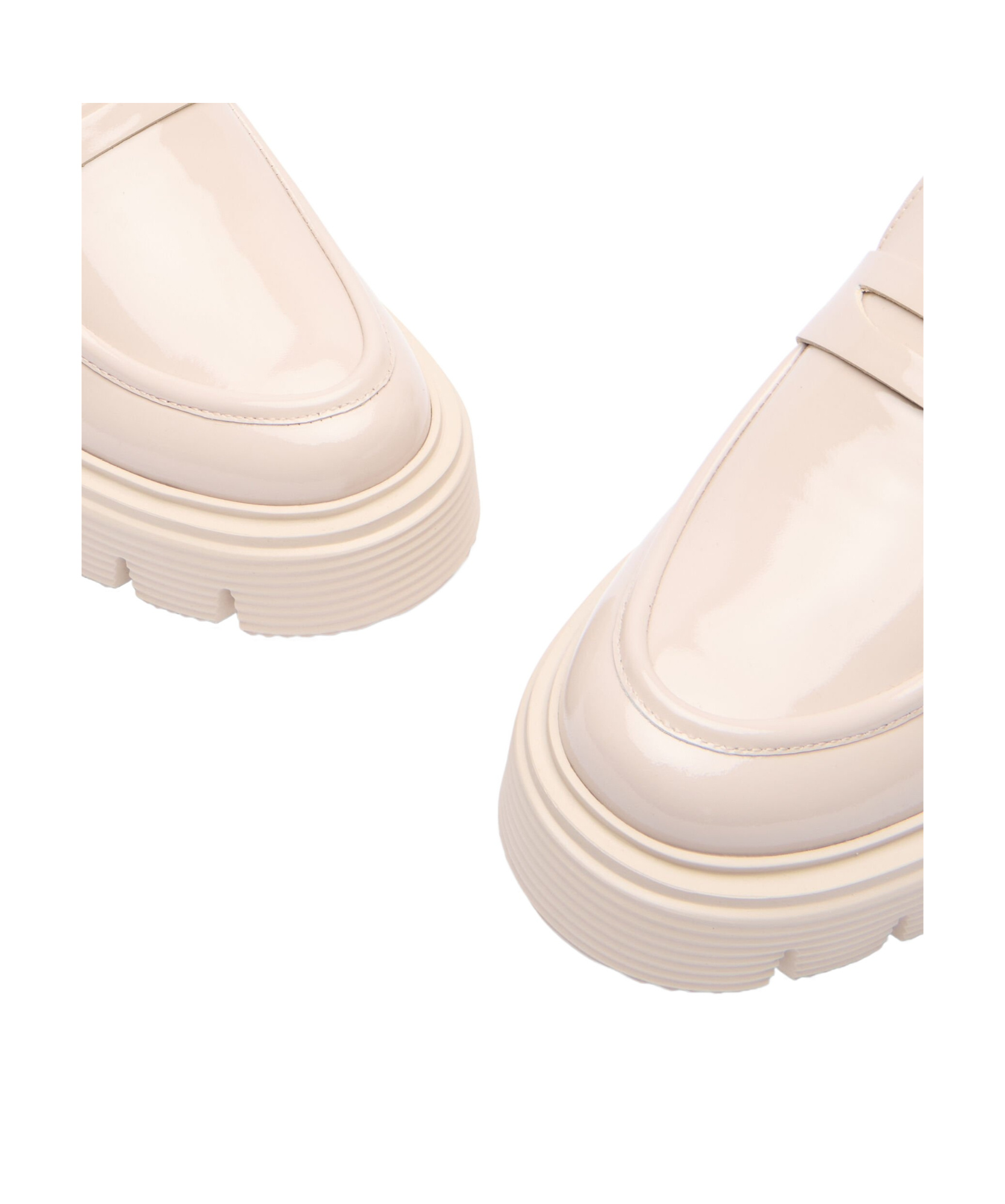 Stuart Weitzman Soho Loafer Shoes In Nude