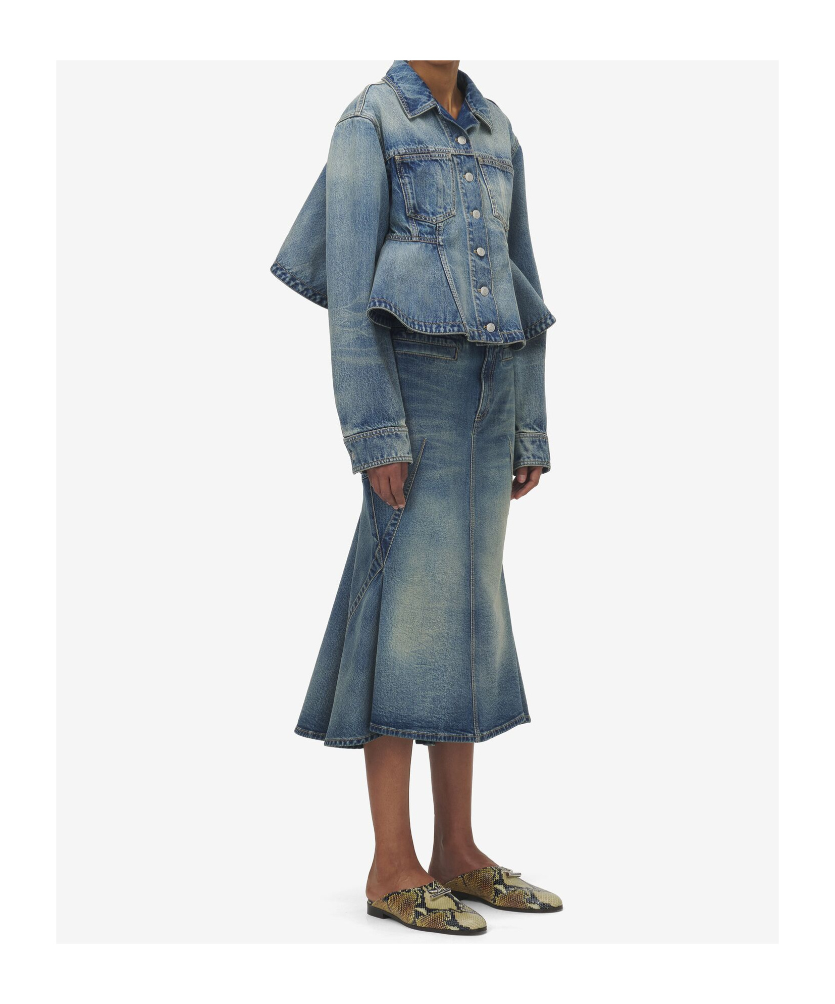 Alexander Mcqueen Stonewashed Denim Kickback Skirt In Blue