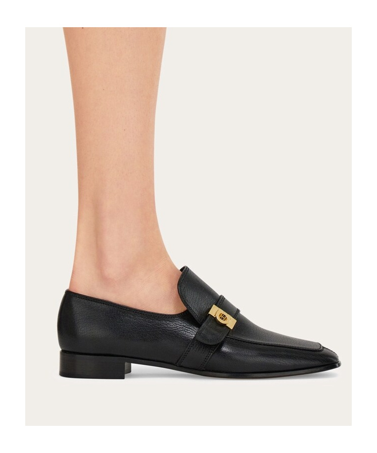 Ferragamo Mocassin Boucle Hug In Black