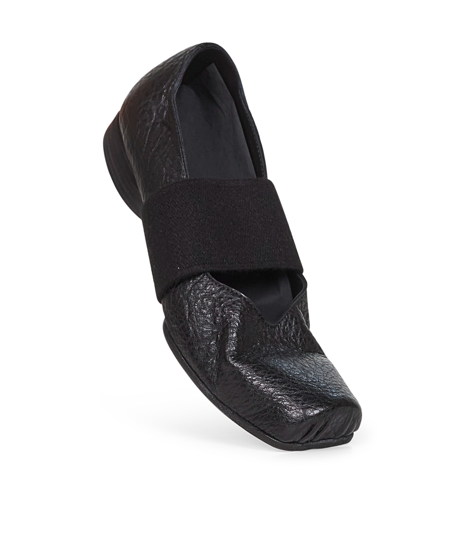Uma Wang Elasticated-band Grainy-leather Ballet Flats In Black
