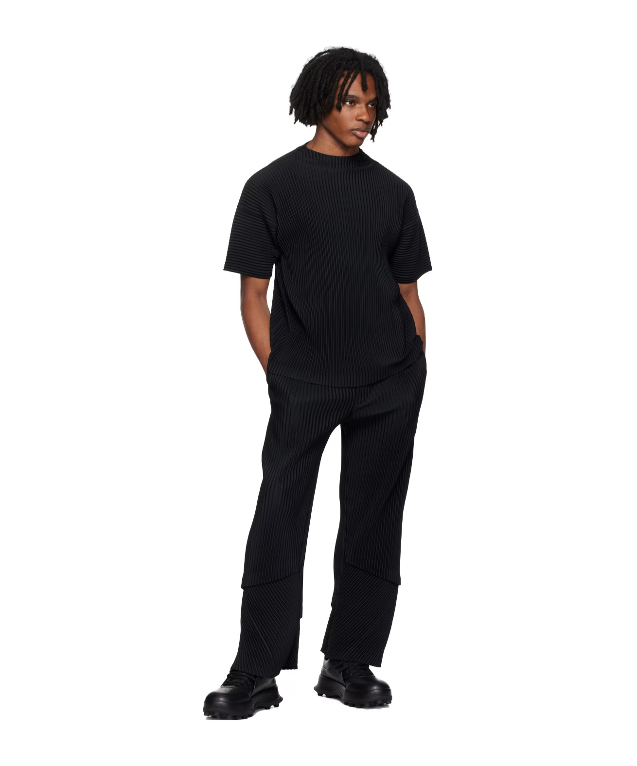 Issey Miyake Pleated Detail T-shirt In Black