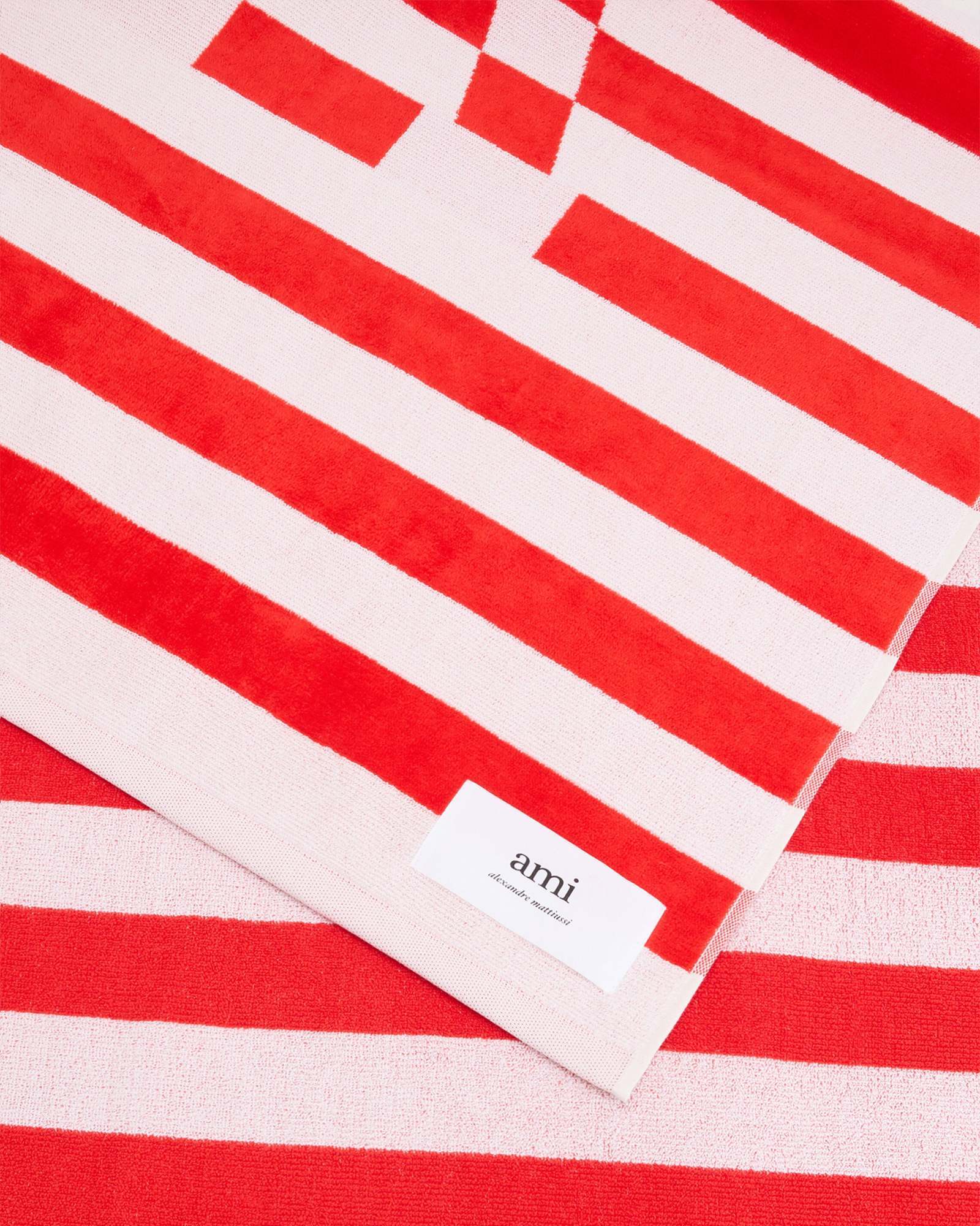AMI ALEXANDRE MATTIUSSI AMI PARIS AMI DE COEUR LOGO PATCH STRIPED BEACH TOWEL