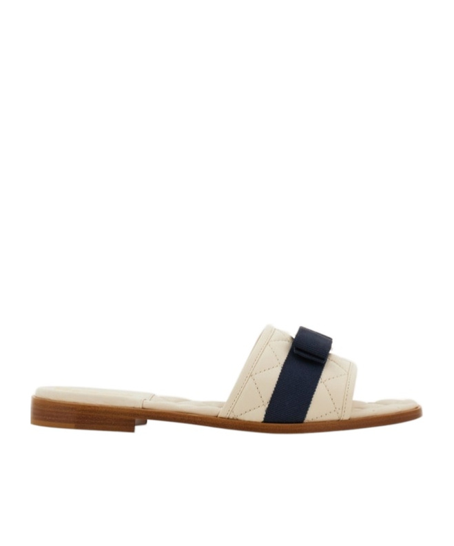Shop Ferragamo Contrast-color Quilted Slippers In Nude