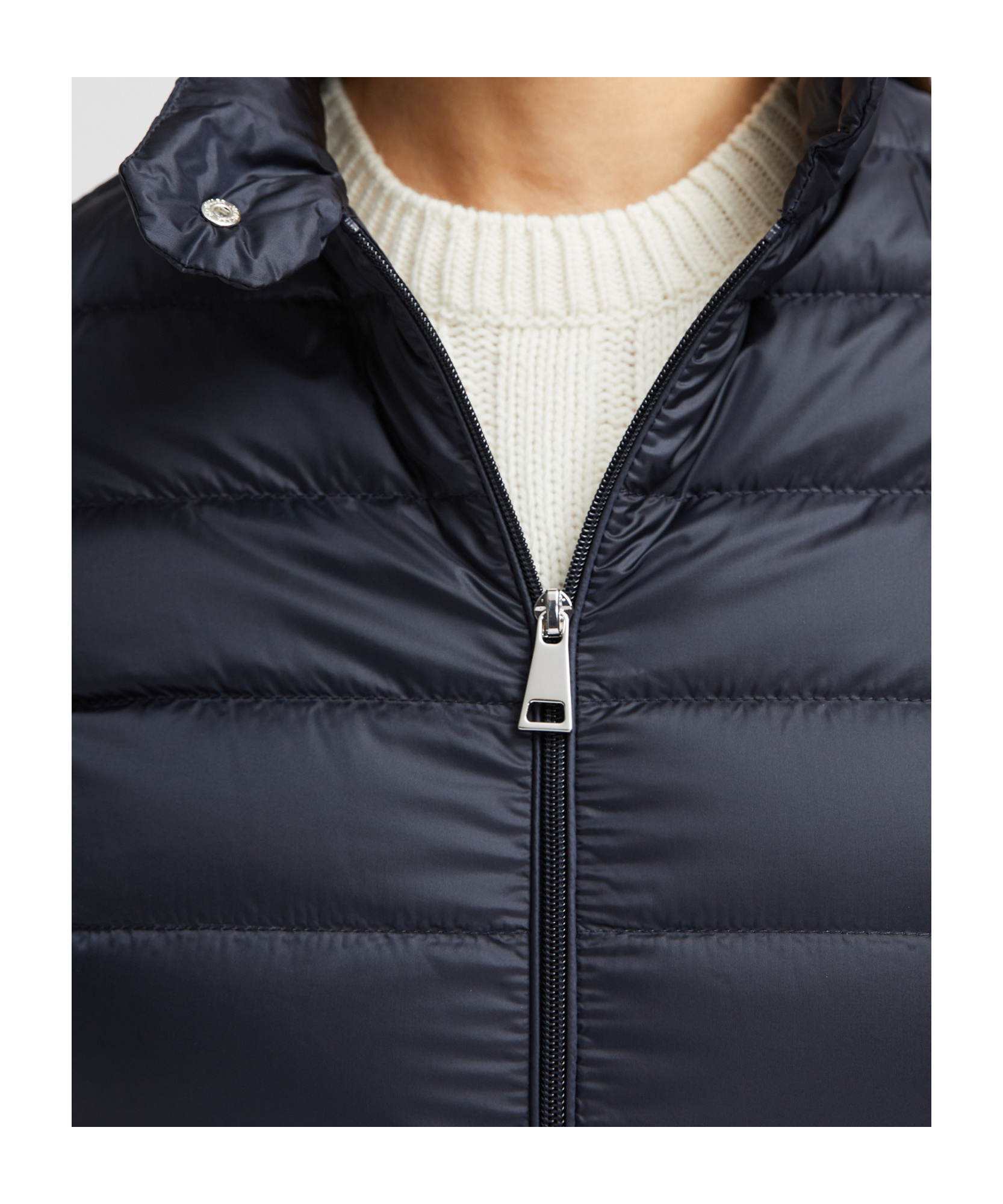 Moncler Long-sleeved Short Down Jacket In Blue