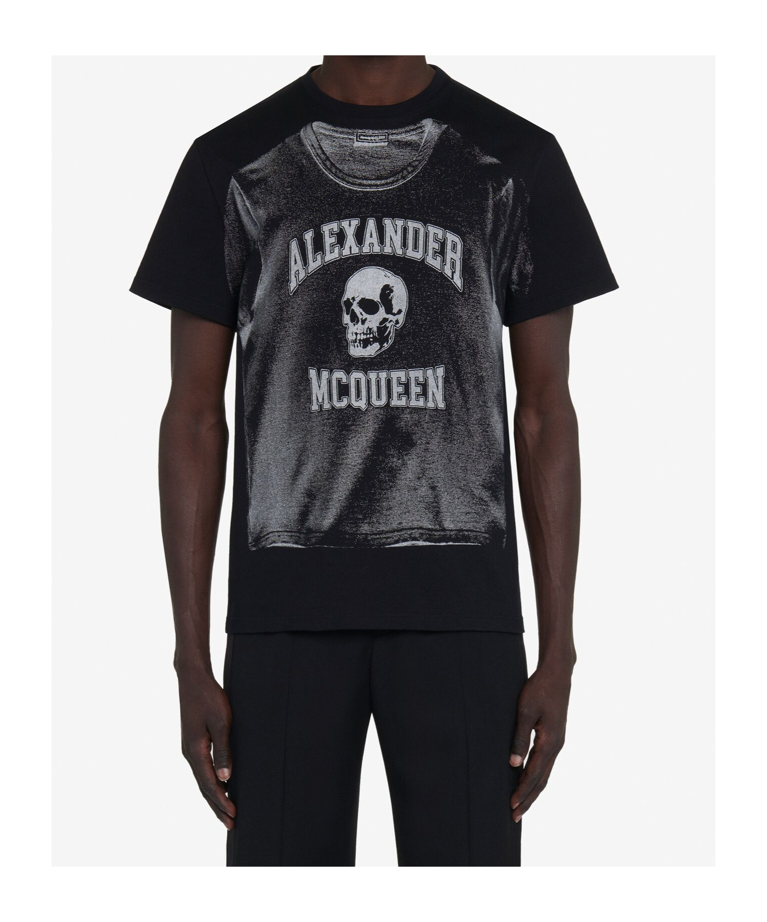 Alexander Mcqueen Logo Print T-shirt In Black