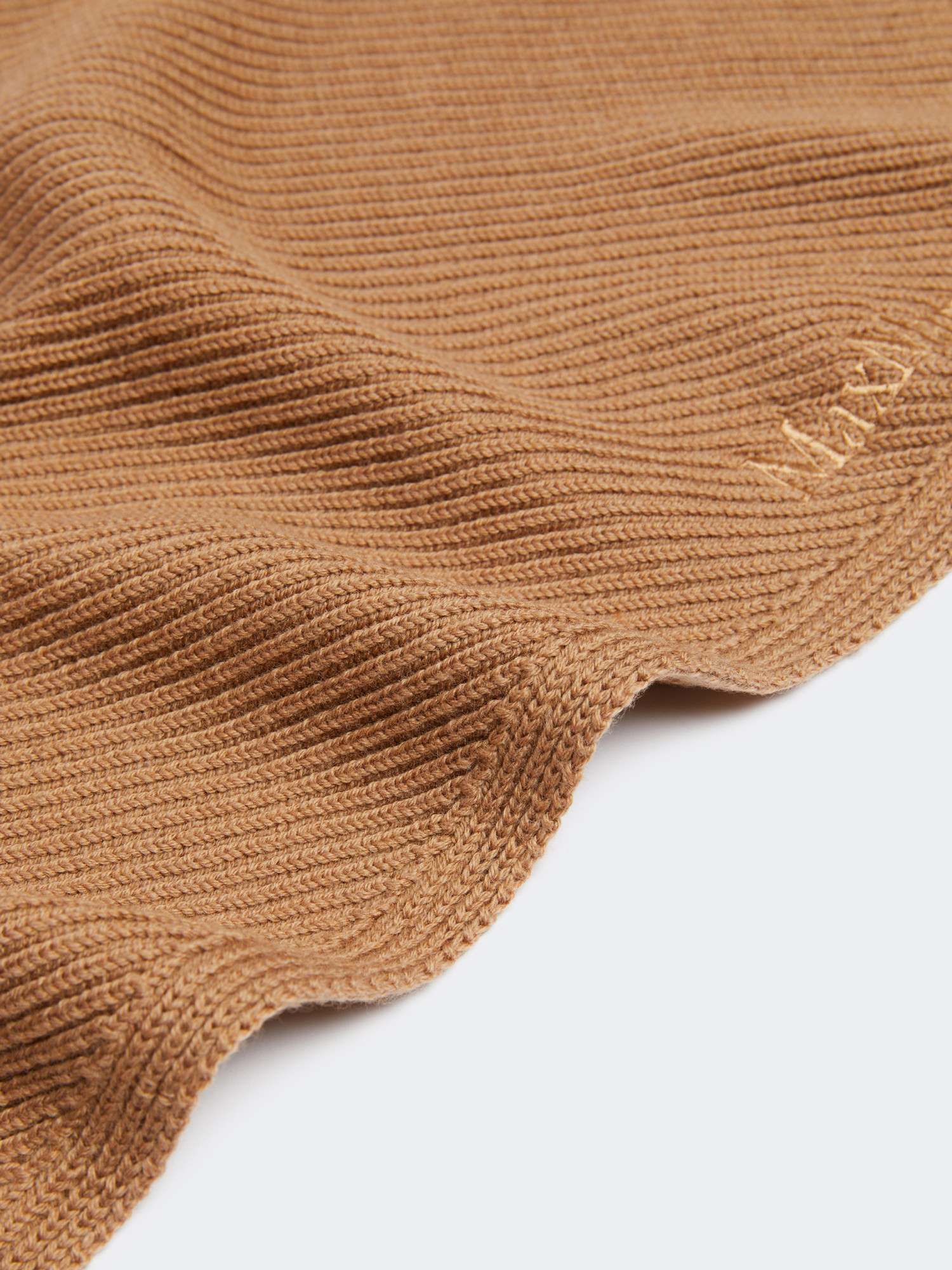 Max Mara Wool Yarn Maxi Shawl In Brown