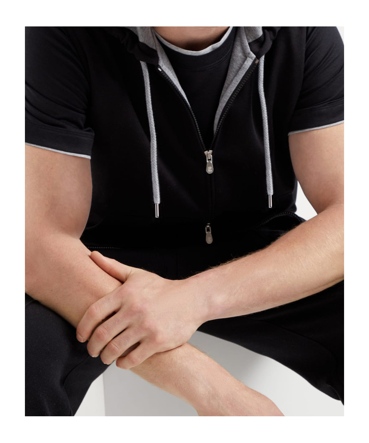 Brunello Cucinelli Sleeveless Zipped Hoodie In Black