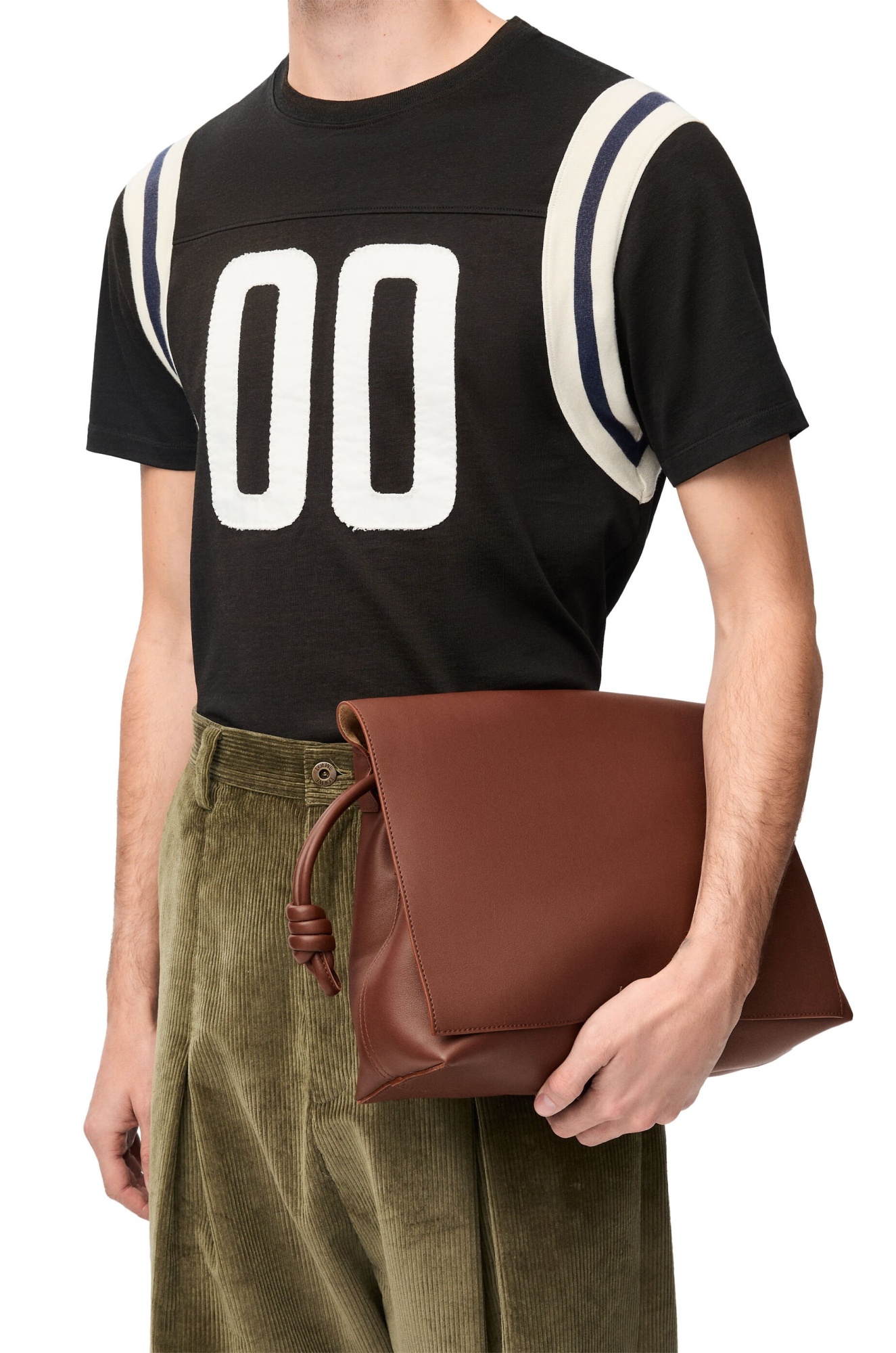 Loewe Flamenco Leather Messenger Bag In Brown