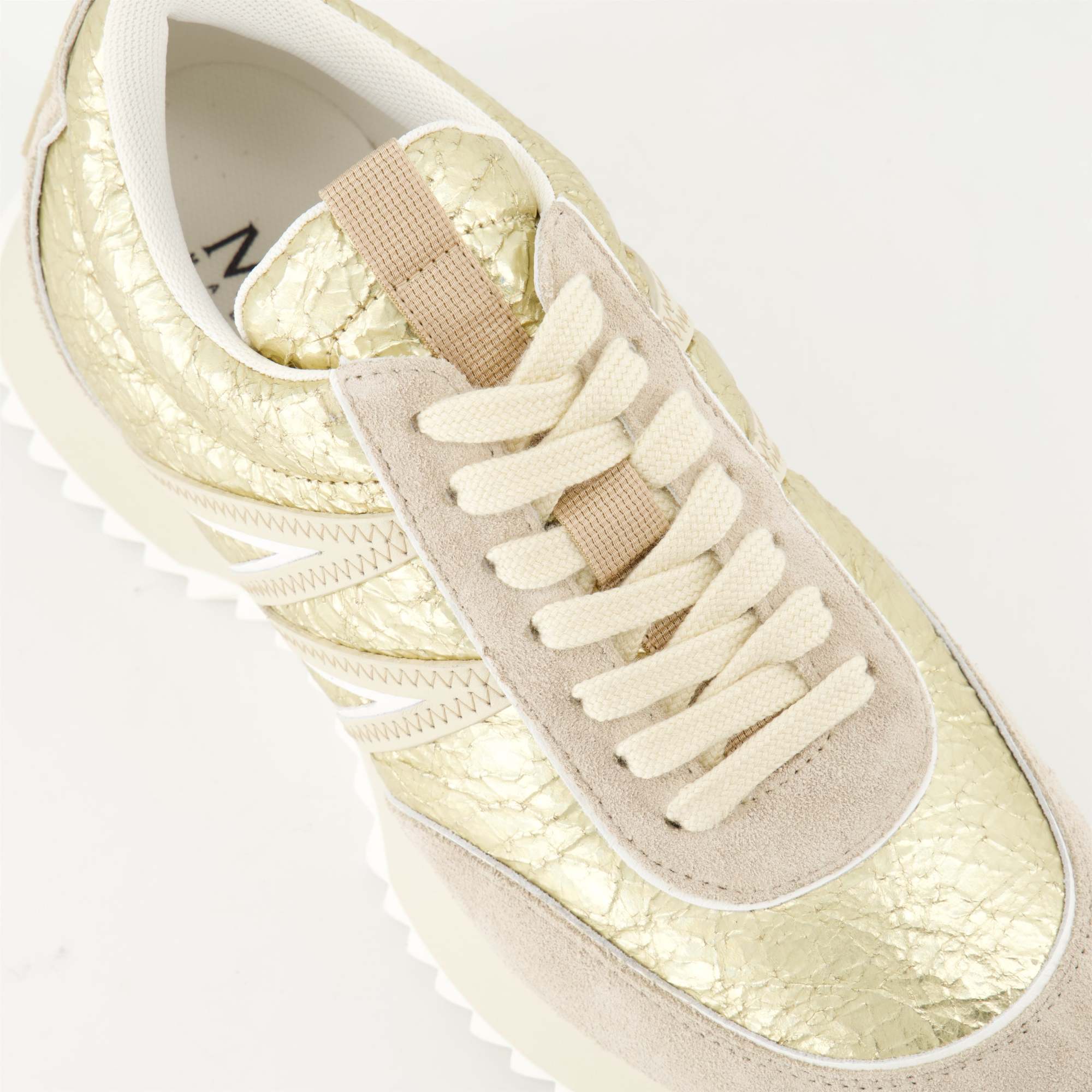 Moncler Pacey Leather Sneakers In Nude