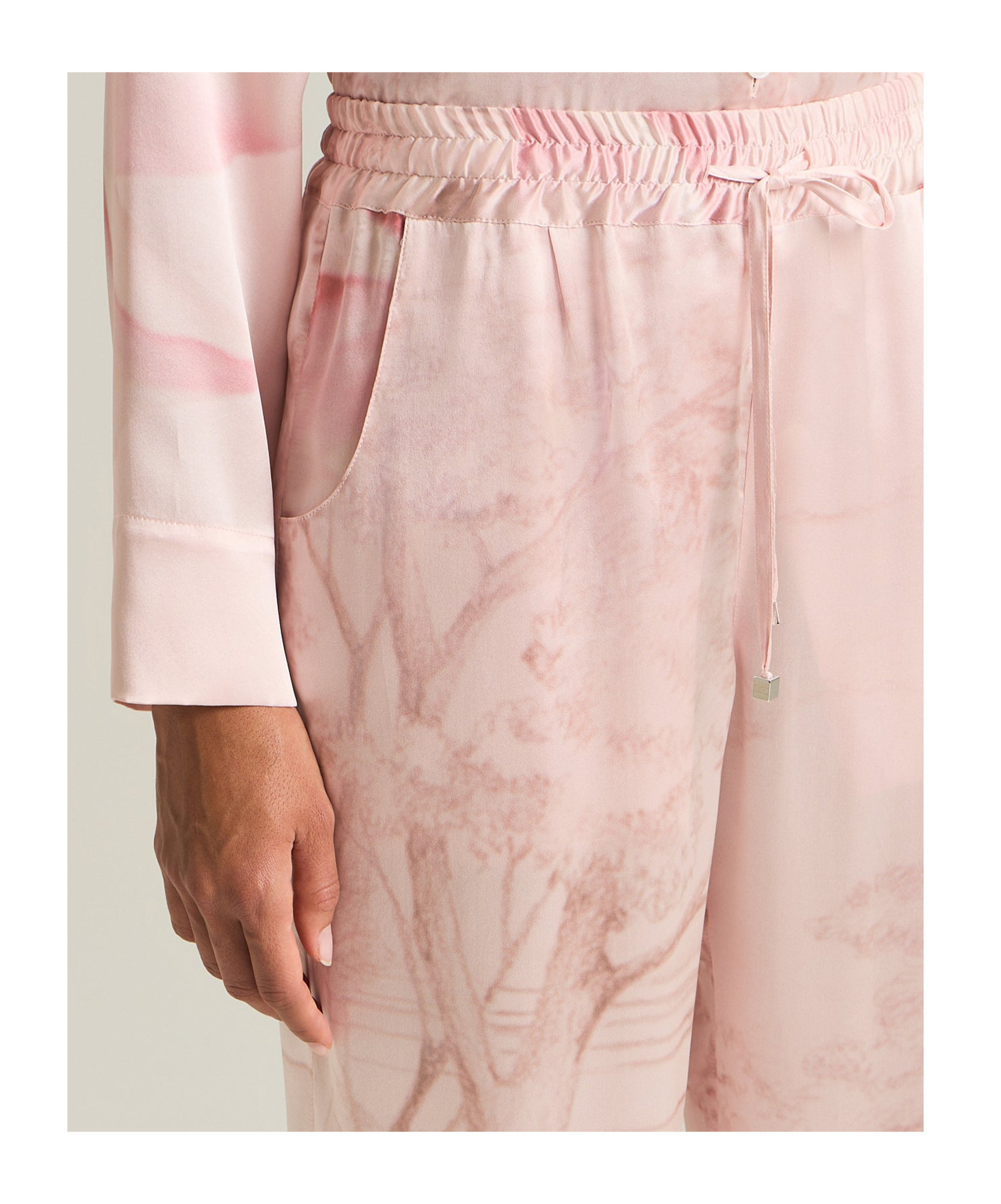 Shop Kiton Elastic Waist Casual Pants In Pink