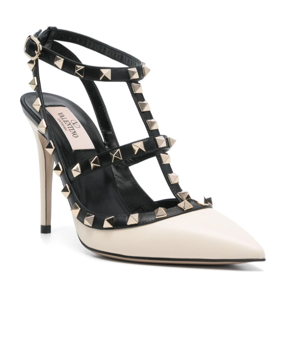 Valentino Rockstud 110 Leather Pumps In Black