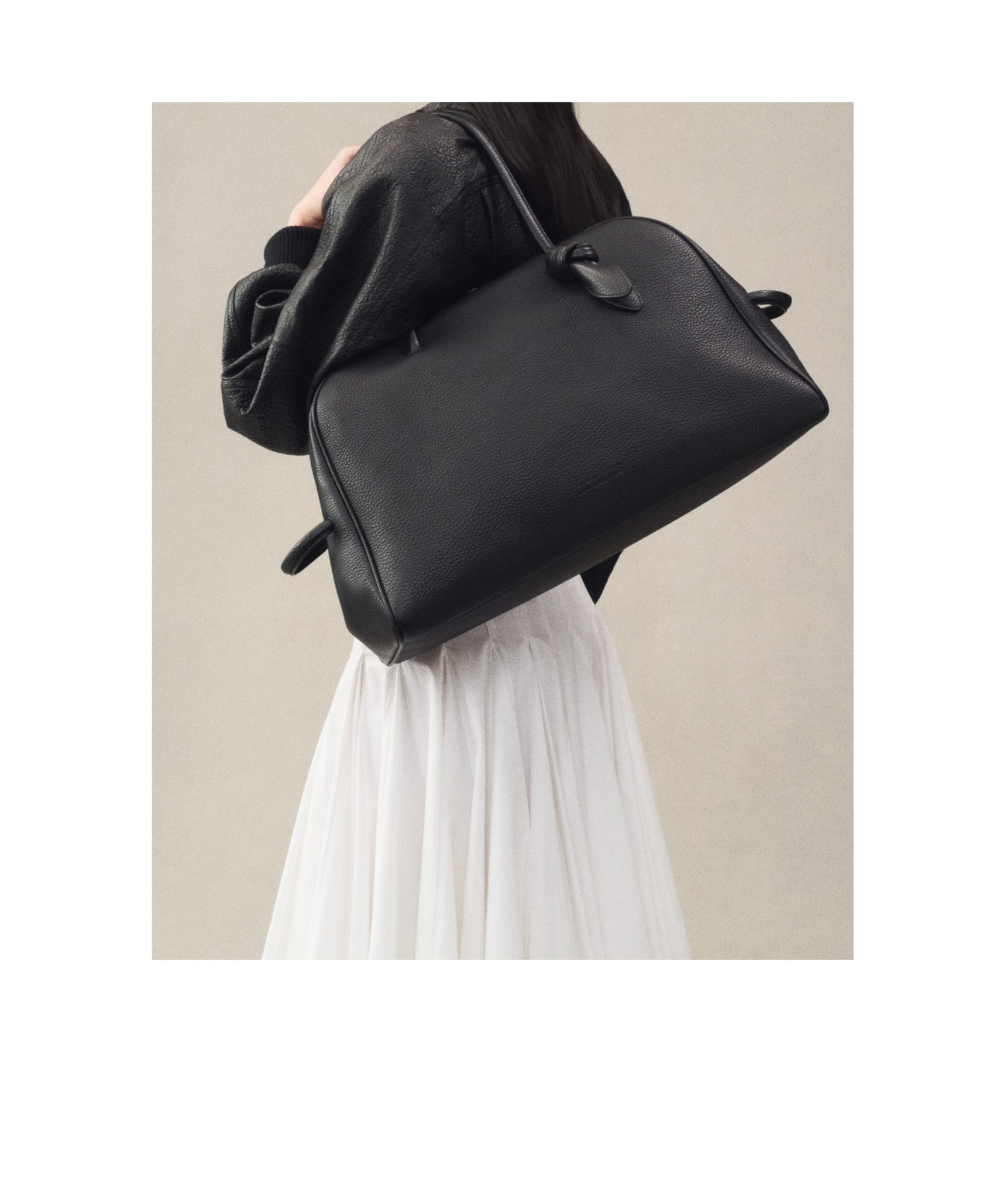Jacquemus The Large Turismo In Black